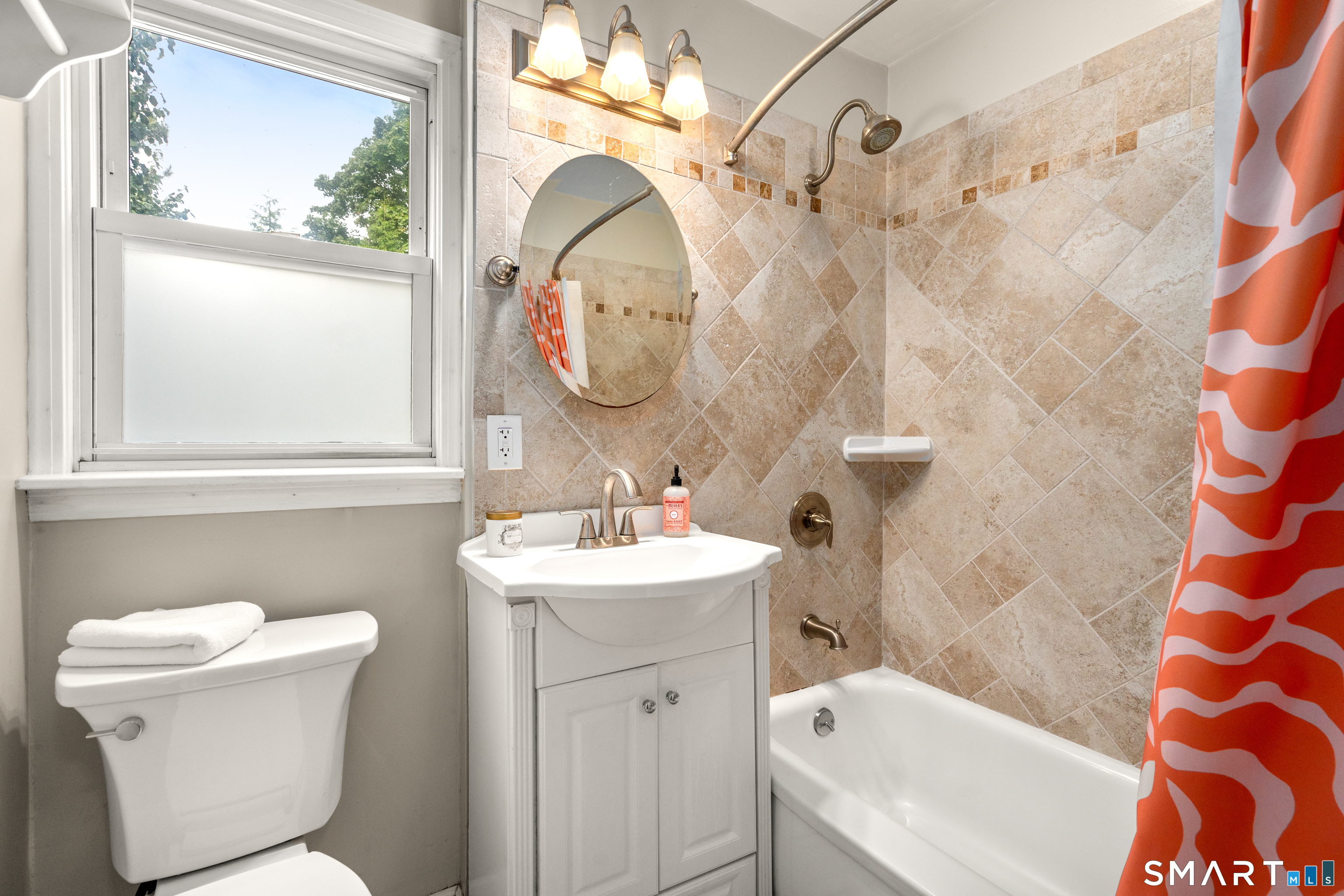 58 Hartland Street photo 17