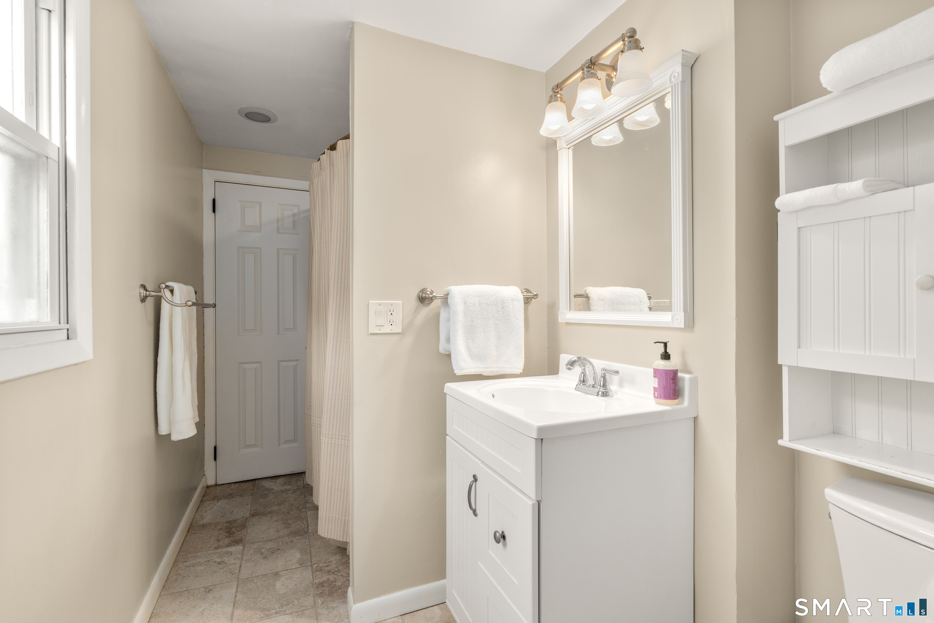 58 Hartland Street photo 21