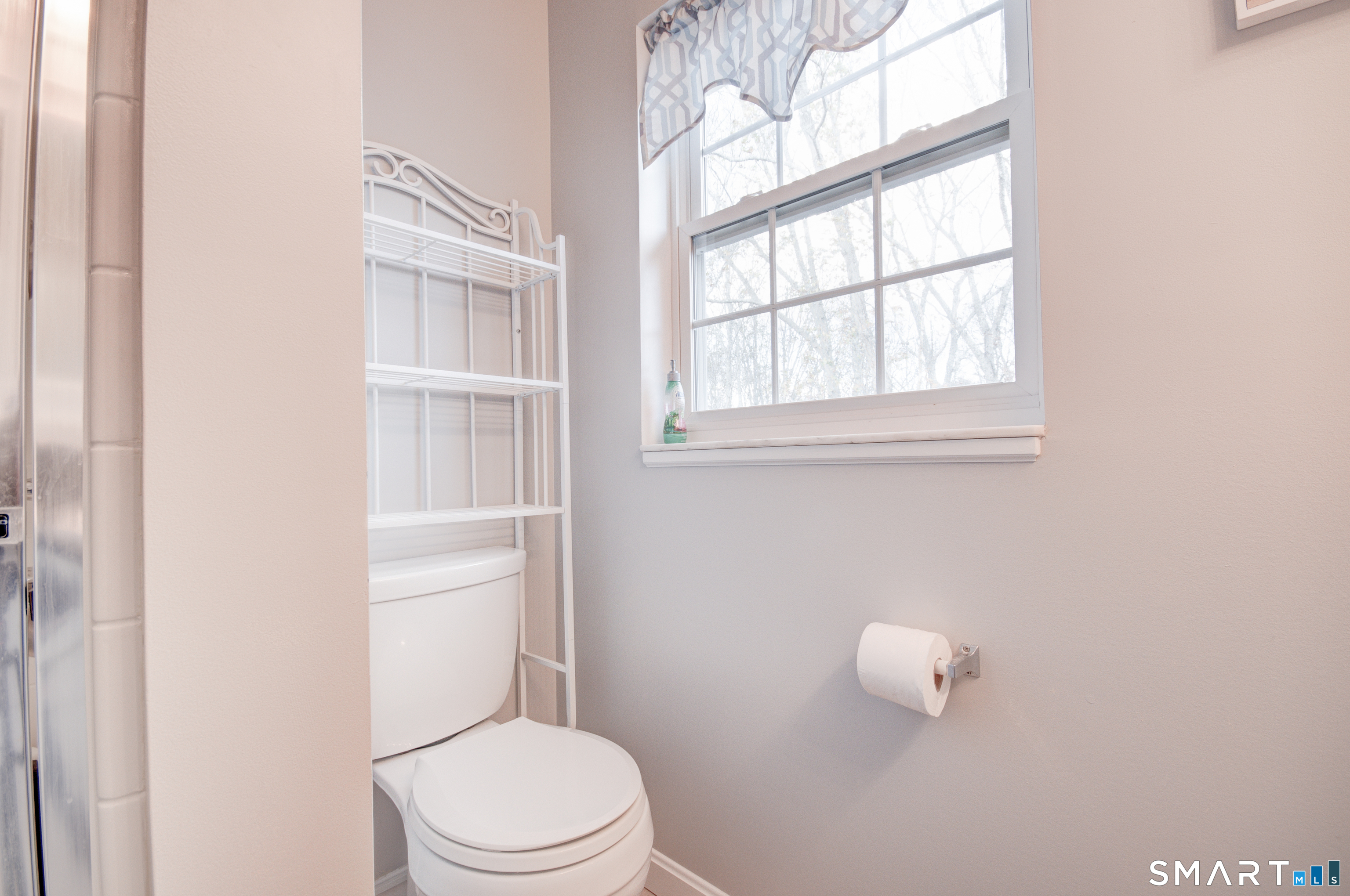 33 Chapman Lane Unit #B photo 4