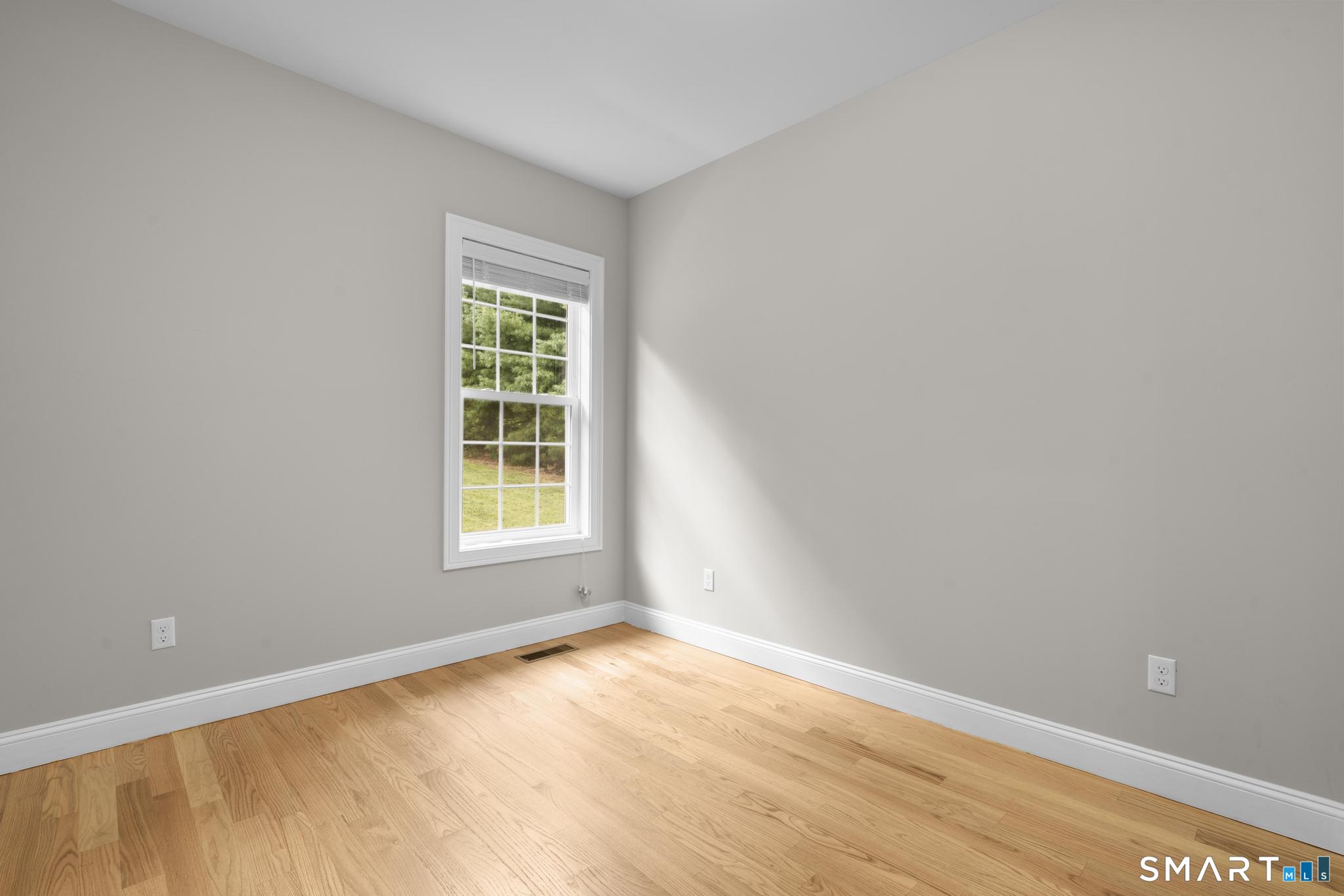 175 Ridgewood Road photo 20