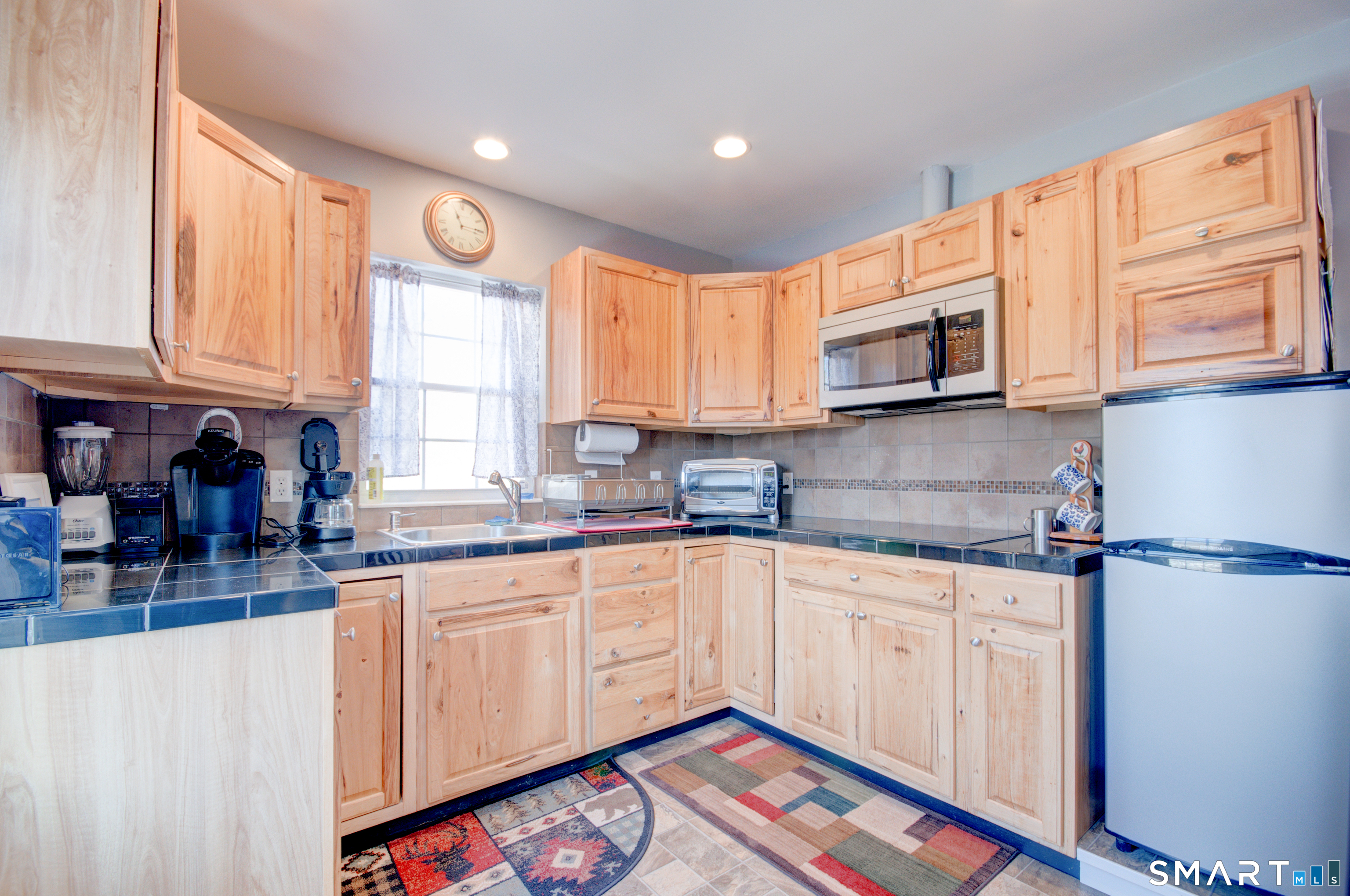 33 Chapman Lane Unit #B photo 2