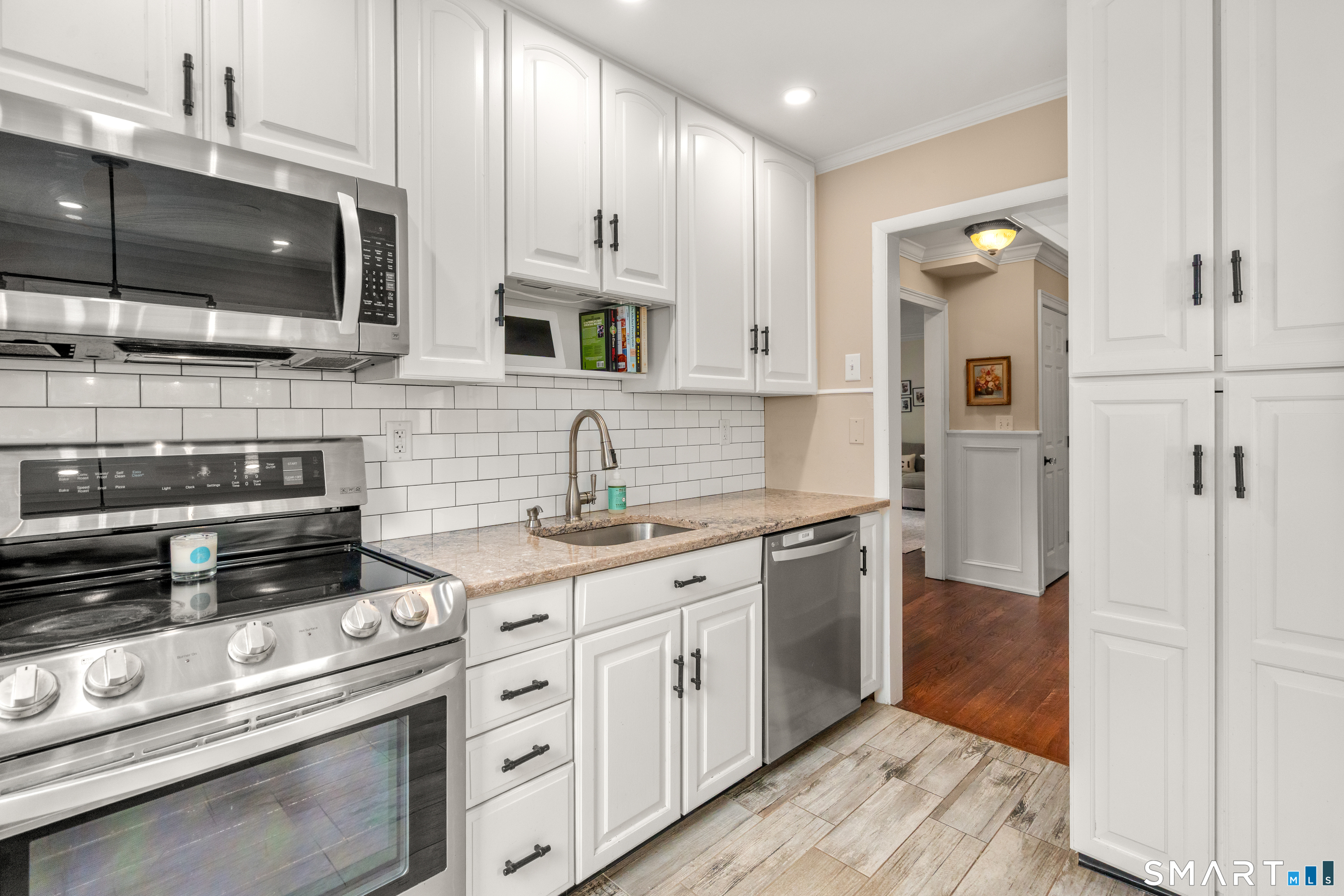 58 Hartland Street photo 14
