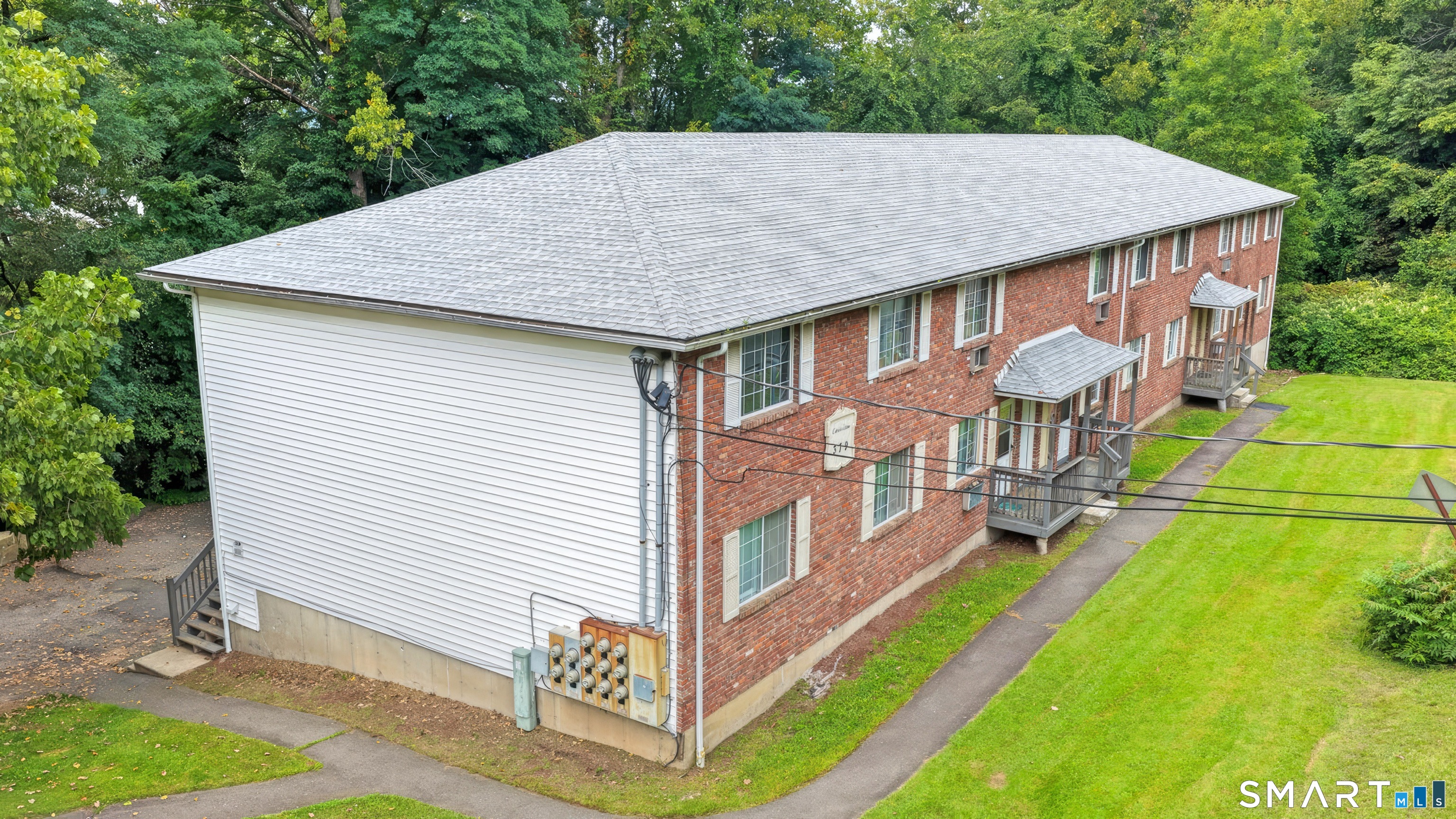 379 Perkins Avenue photo 3