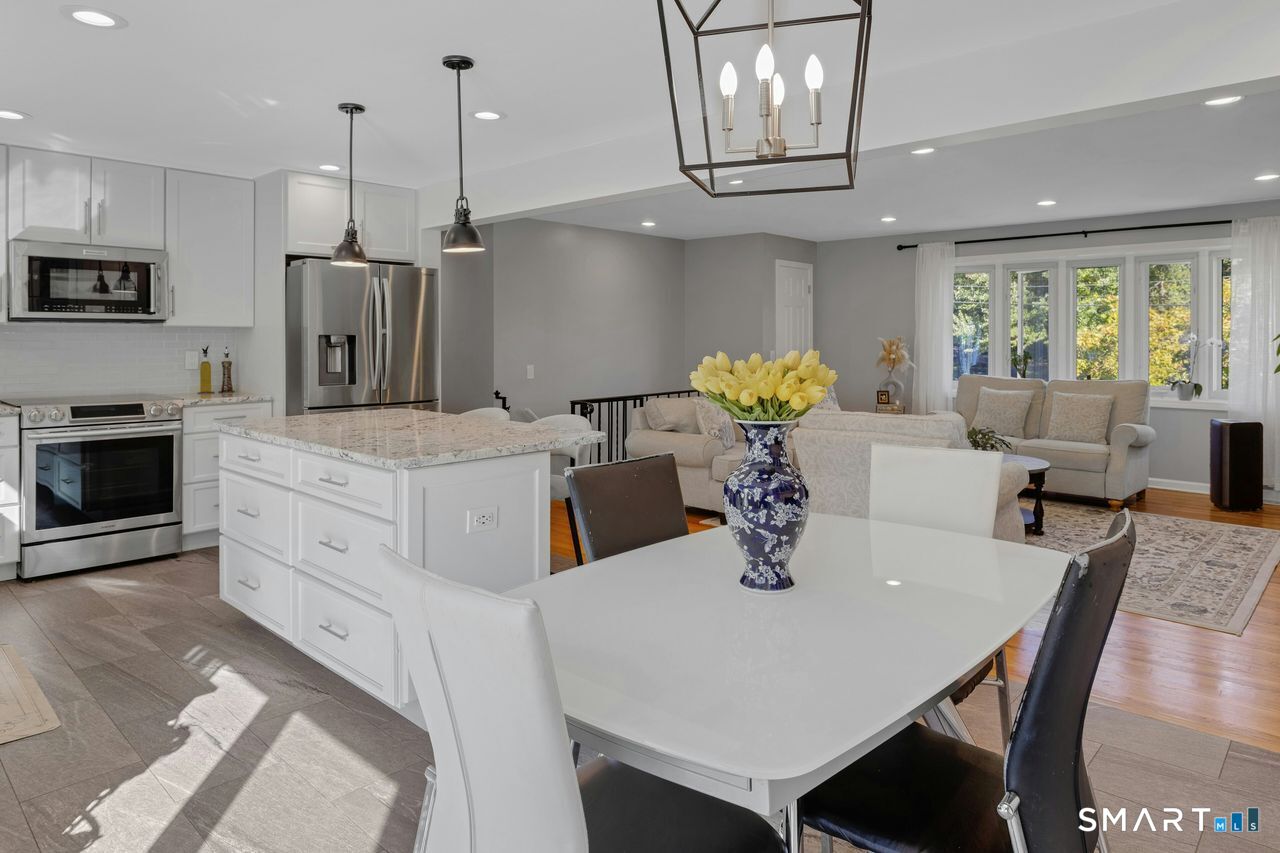 40 Greenridge Drive photo 14