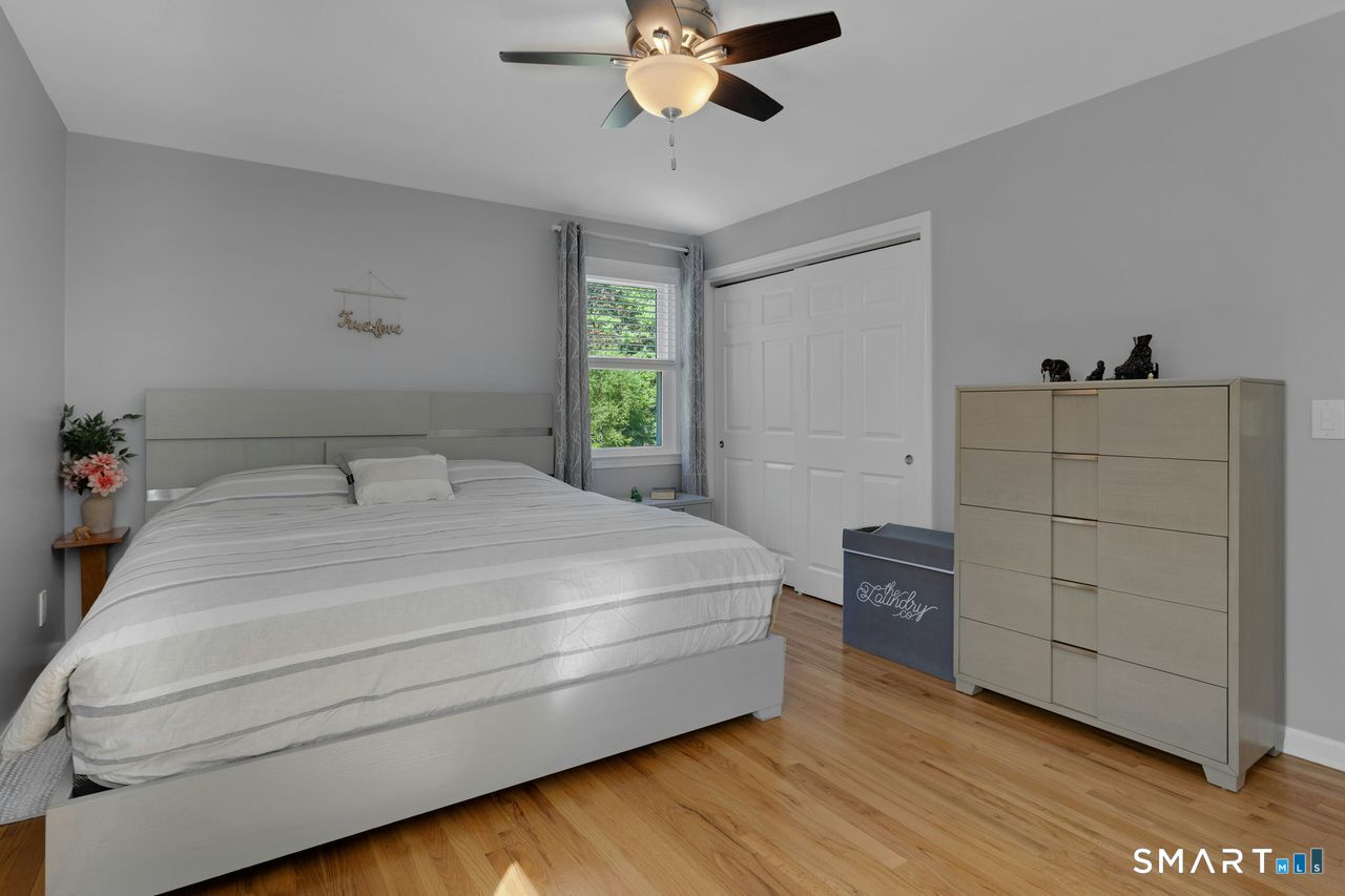 40 Greenridge Drive photo 16