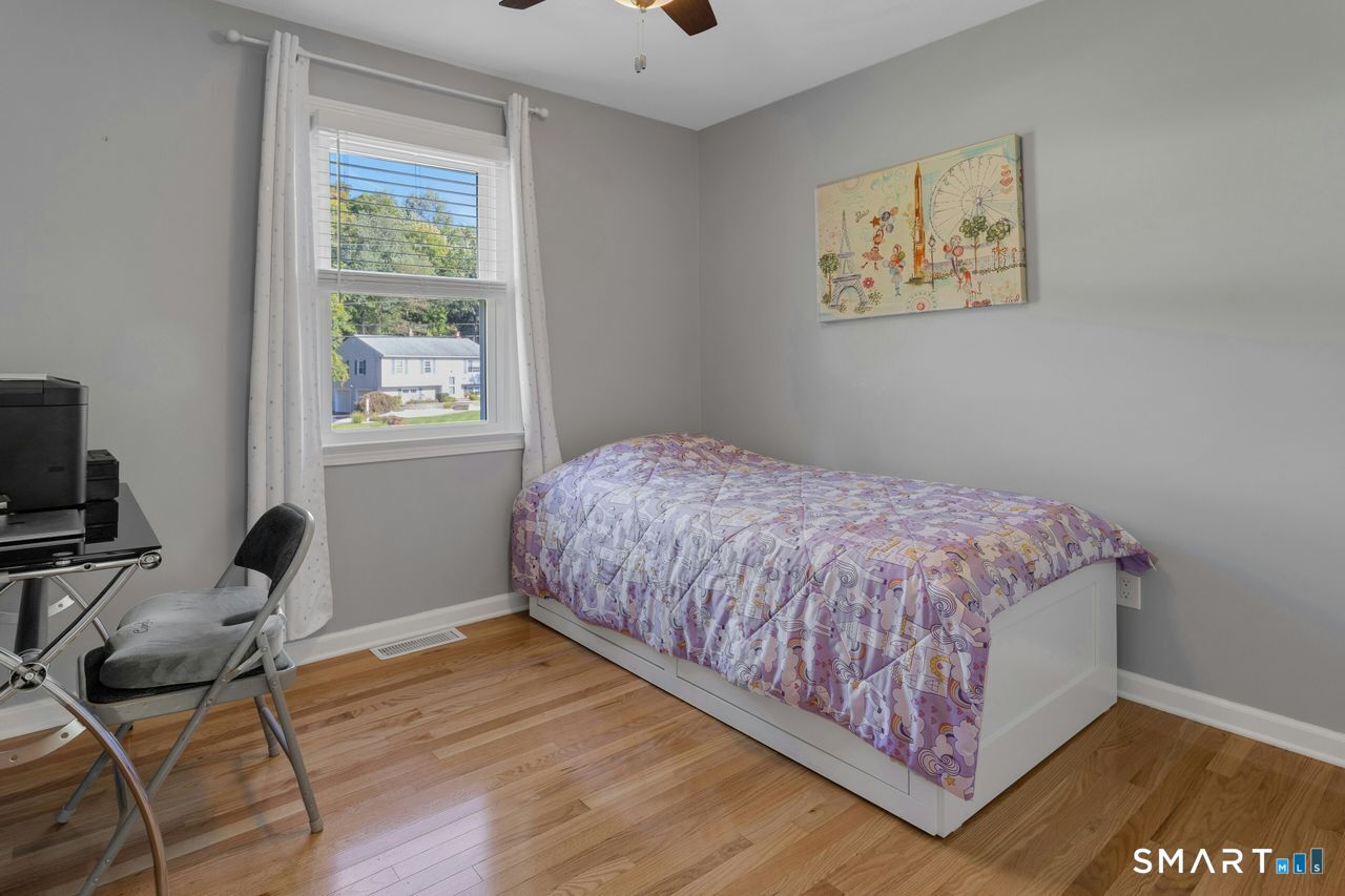 40 Greenridge Drive photo 19