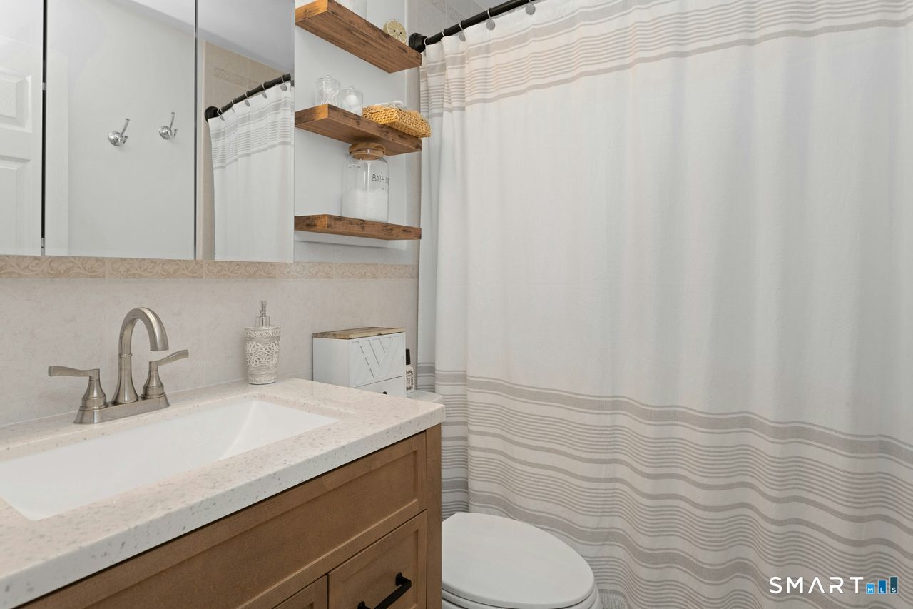 40 Greenridge Drive photo 20