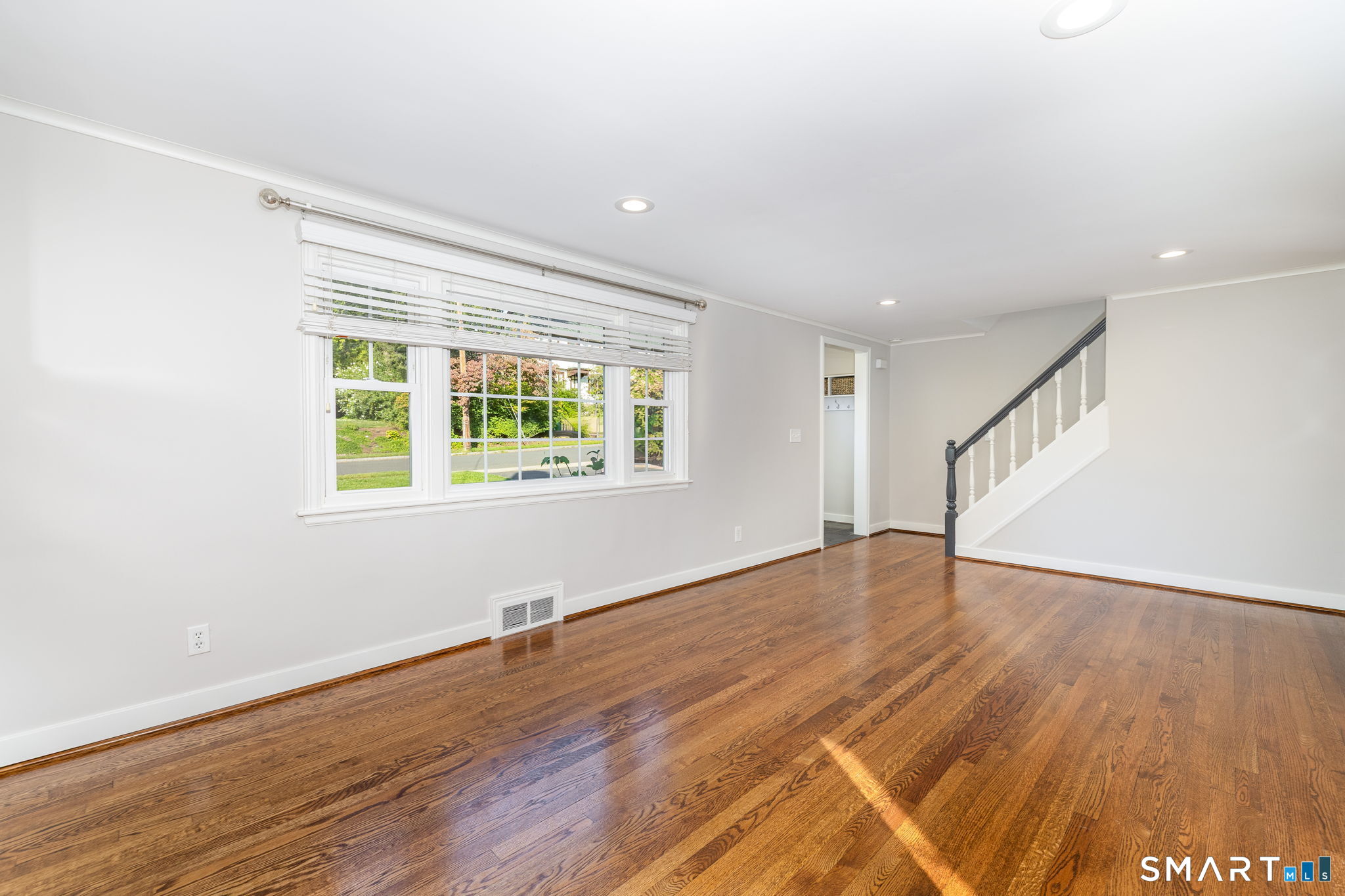 170 Brunswick Avenue photo 9