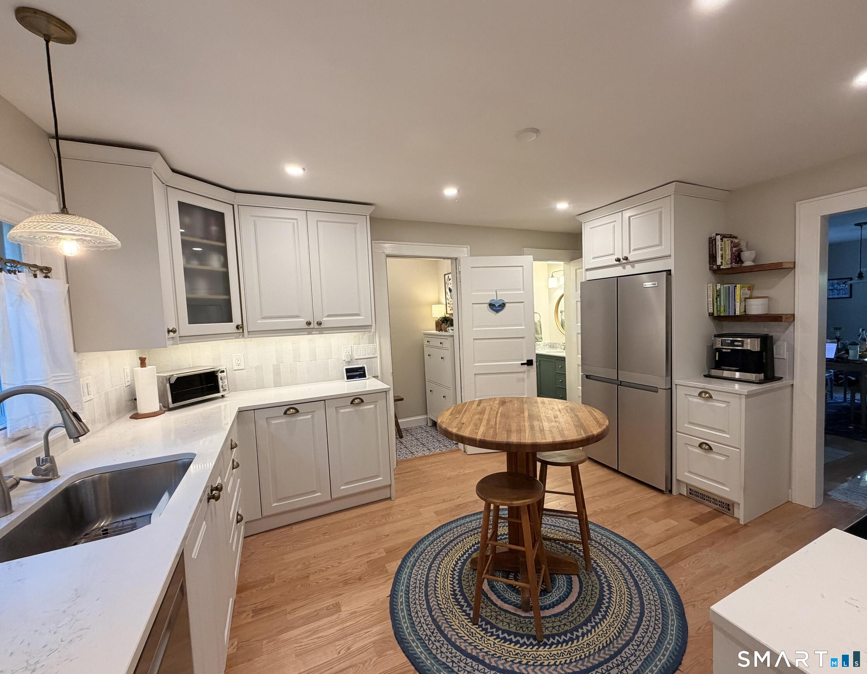 106 Sherwood Road photo 13