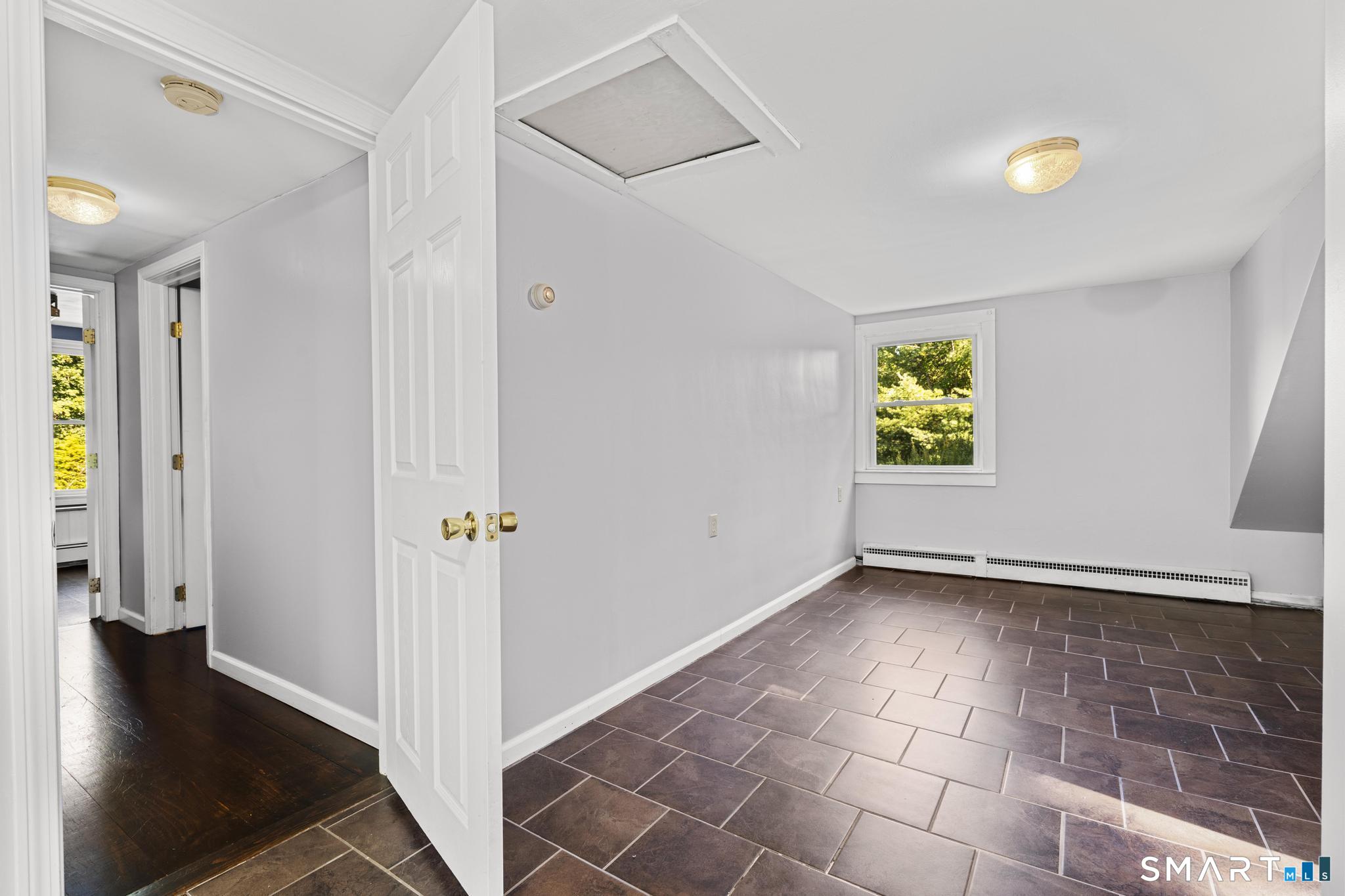 368 Hamilton Avenue photo 14