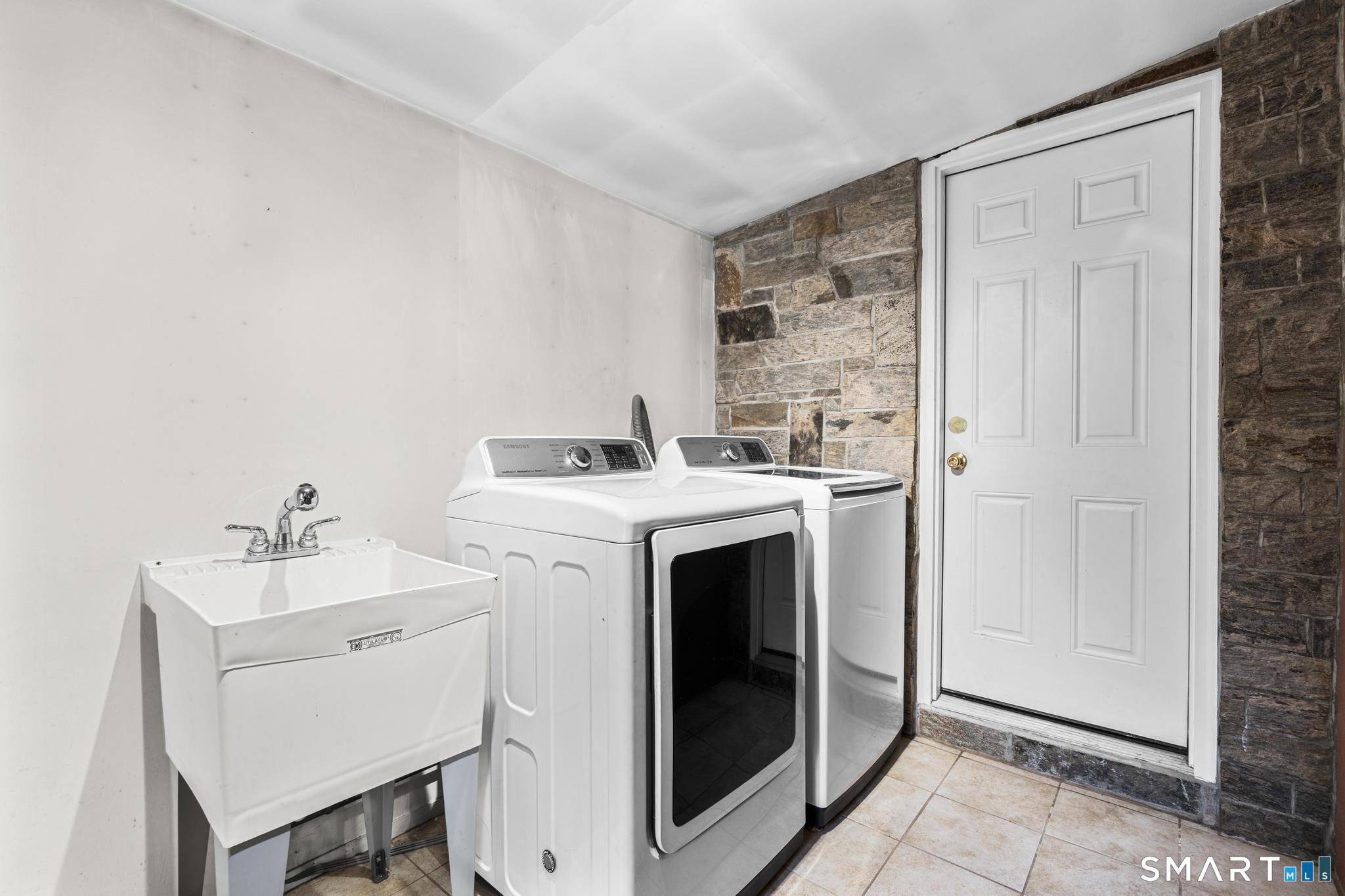368 Hamilton Avenue photo 13