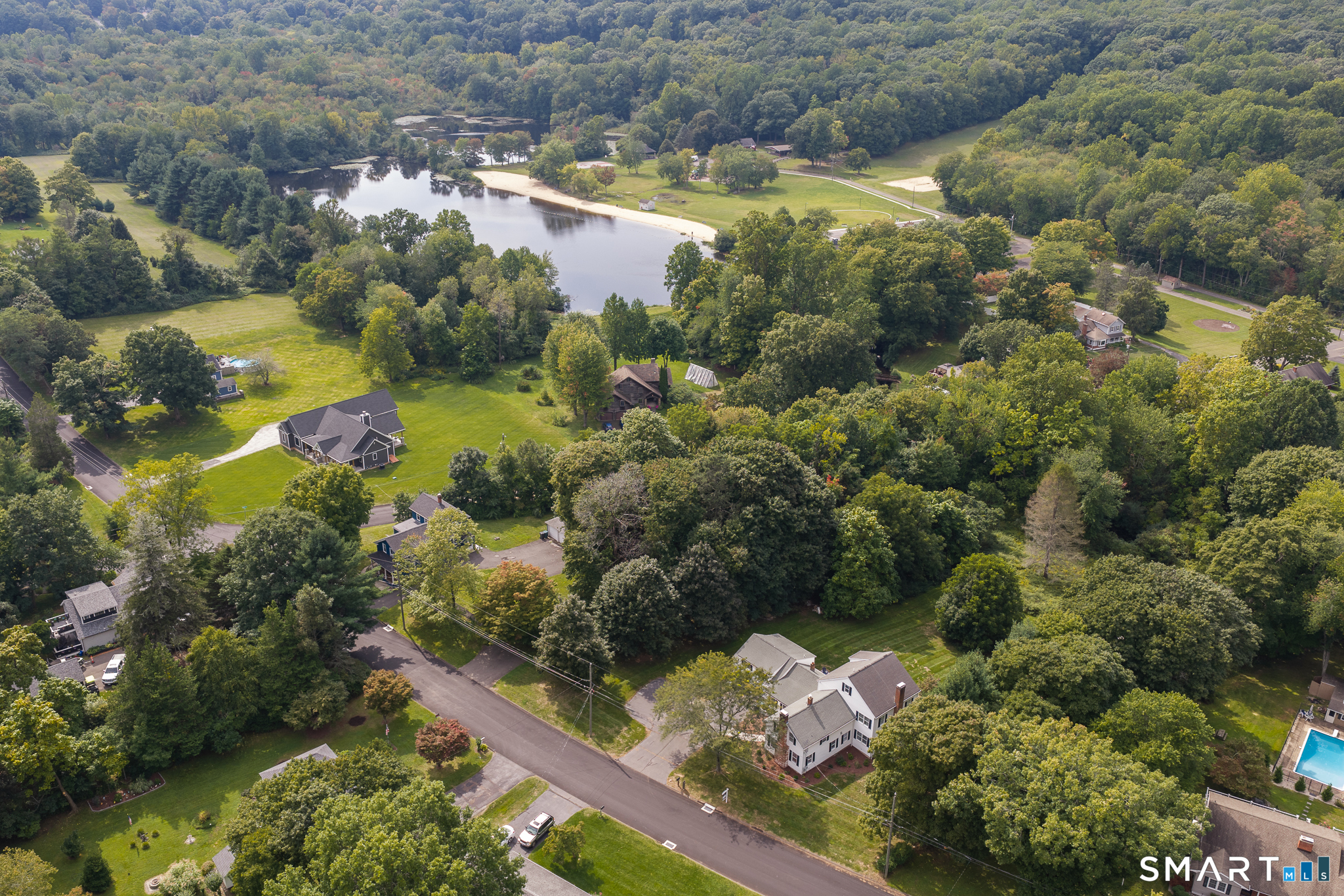 387 Mixville Road photo 35