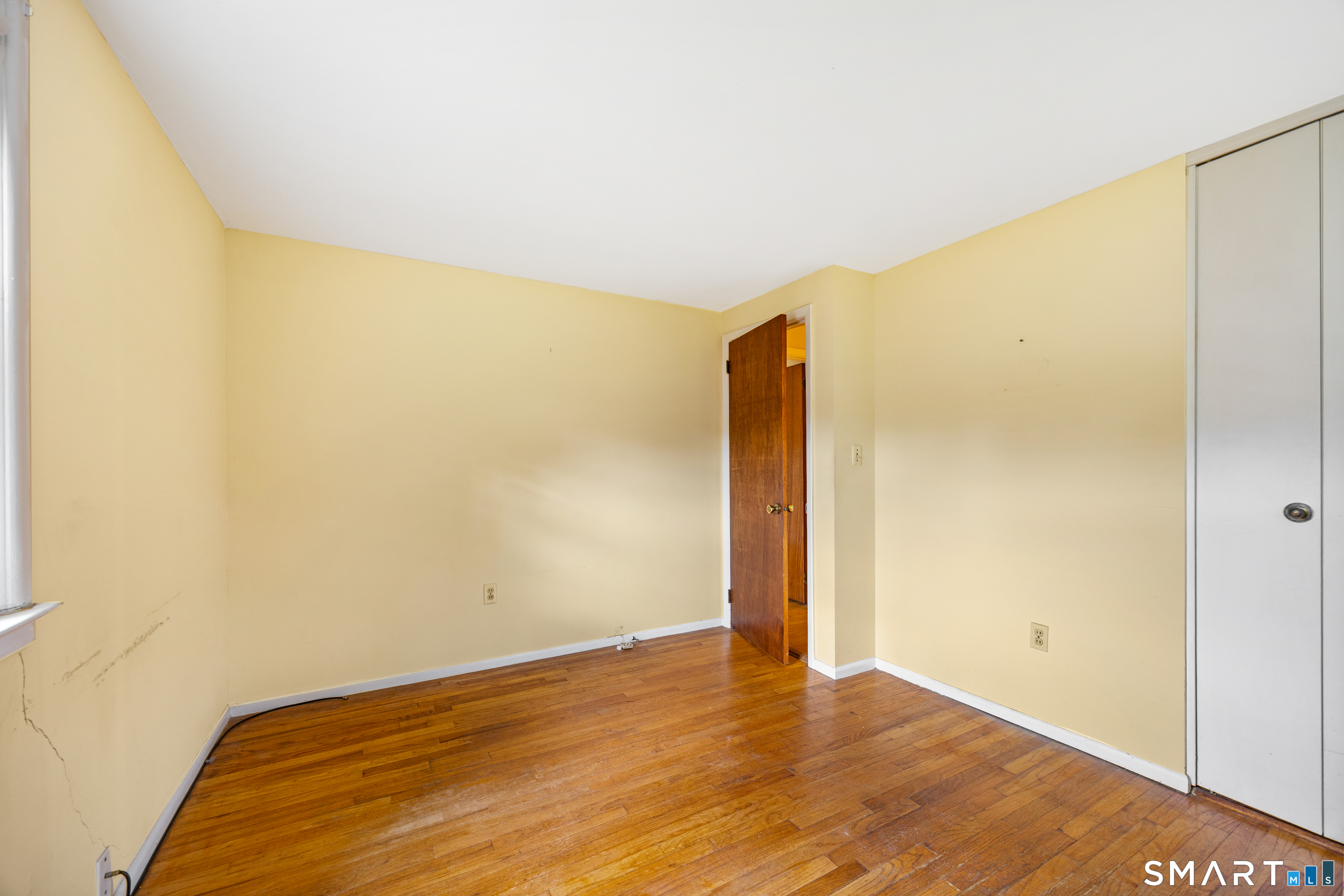 233 Forest Lane photo 20