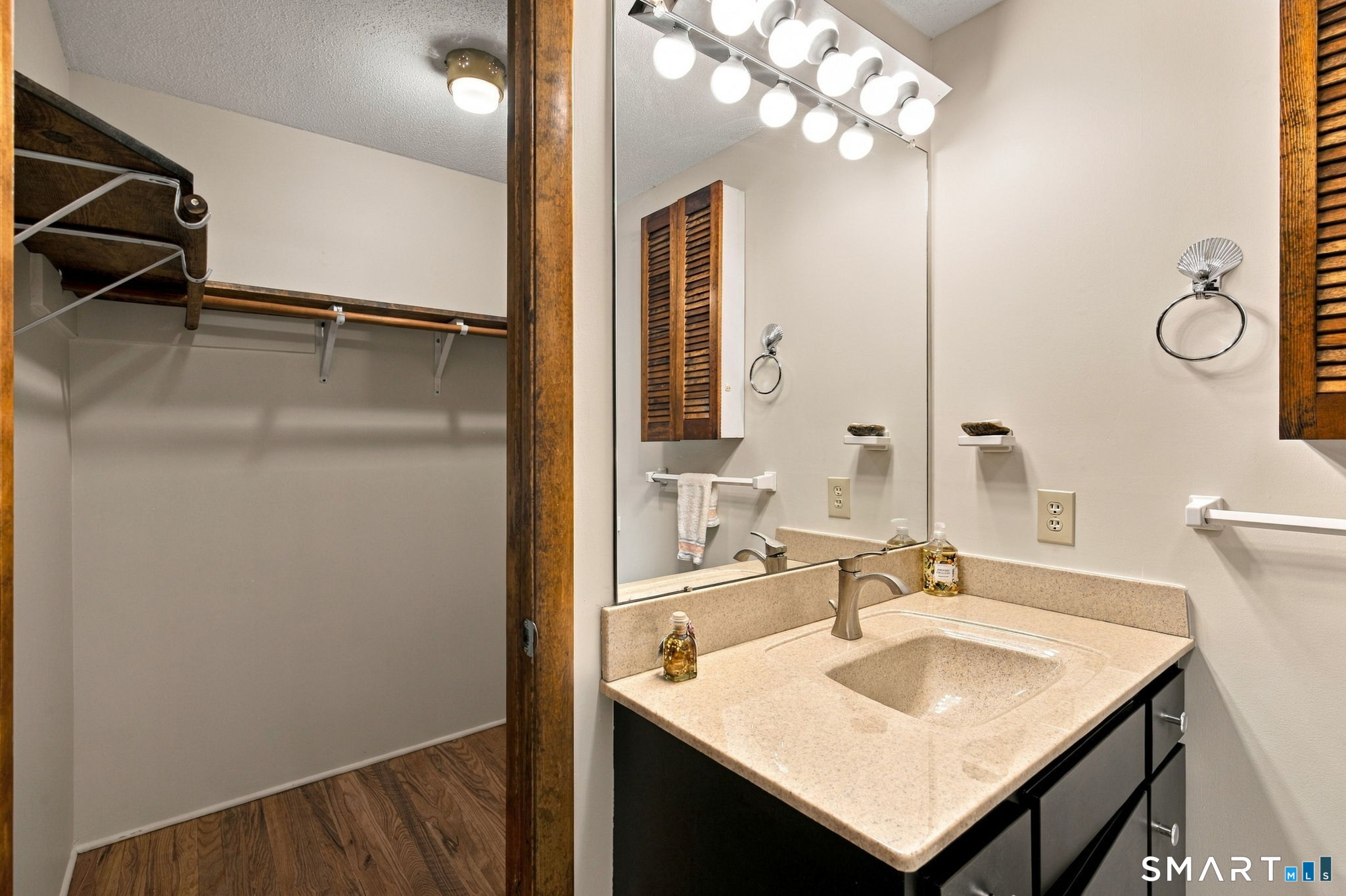 62 Wyneding Hill Road photo 22