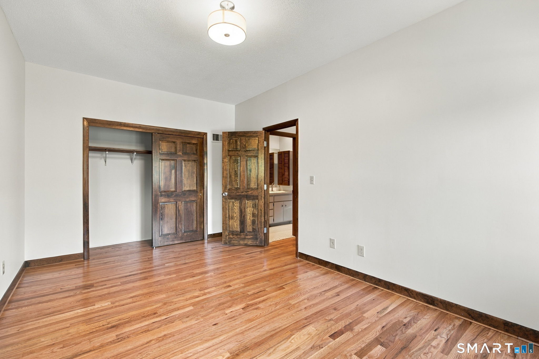 62 Wyneding Hill Road photo 32