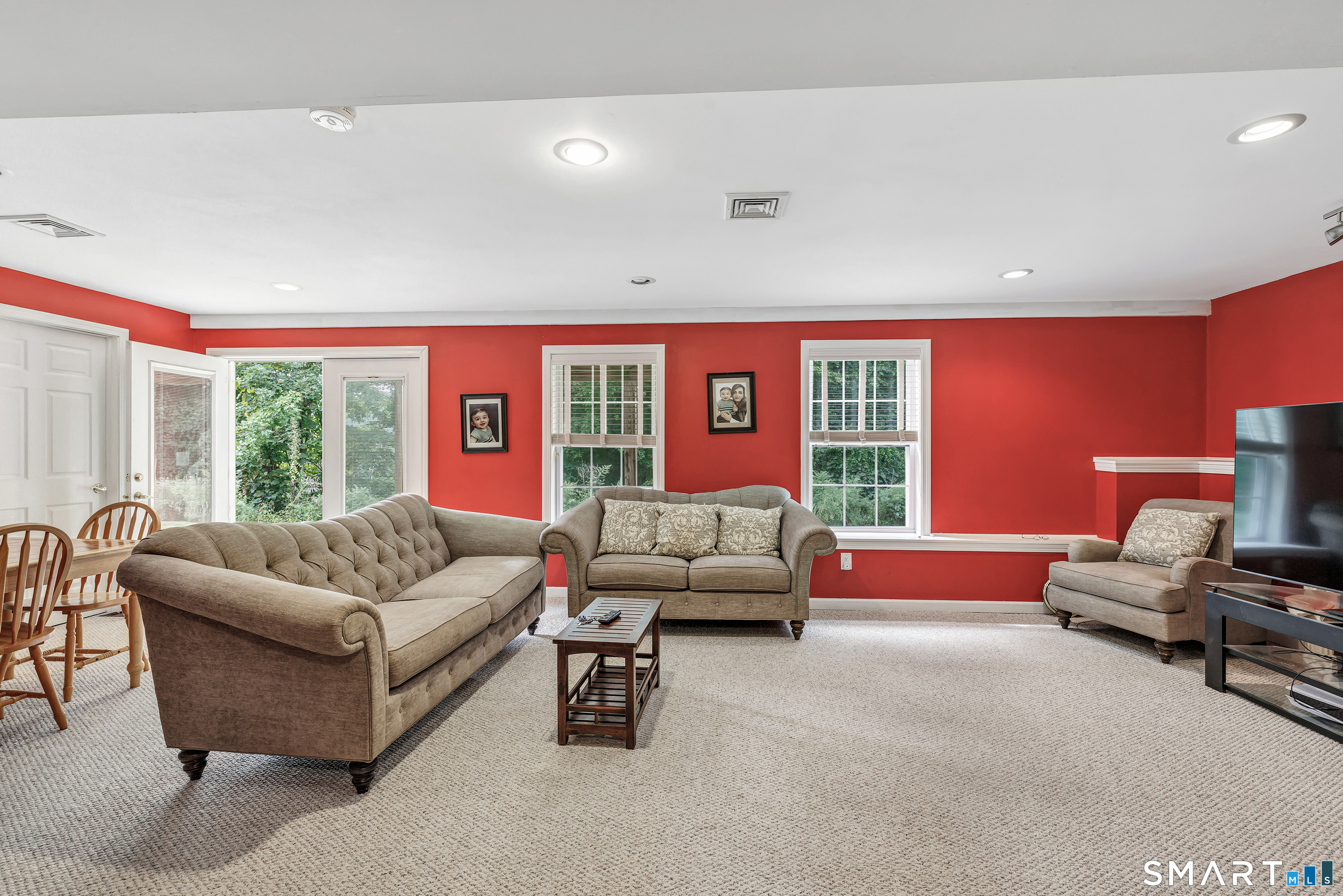 17 Traditions Boulevard photo 33