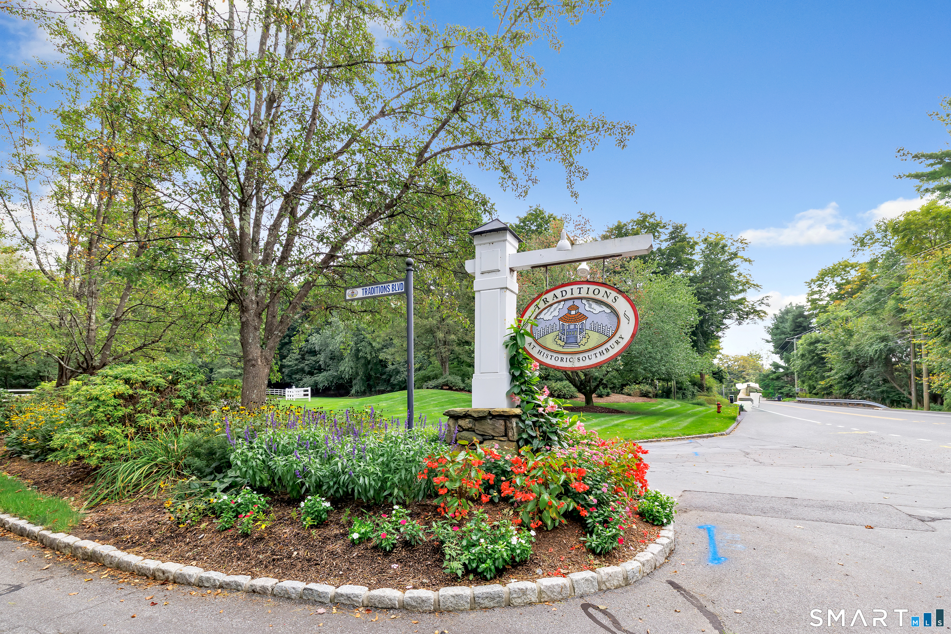 17 Traditions Boulevard photo 37