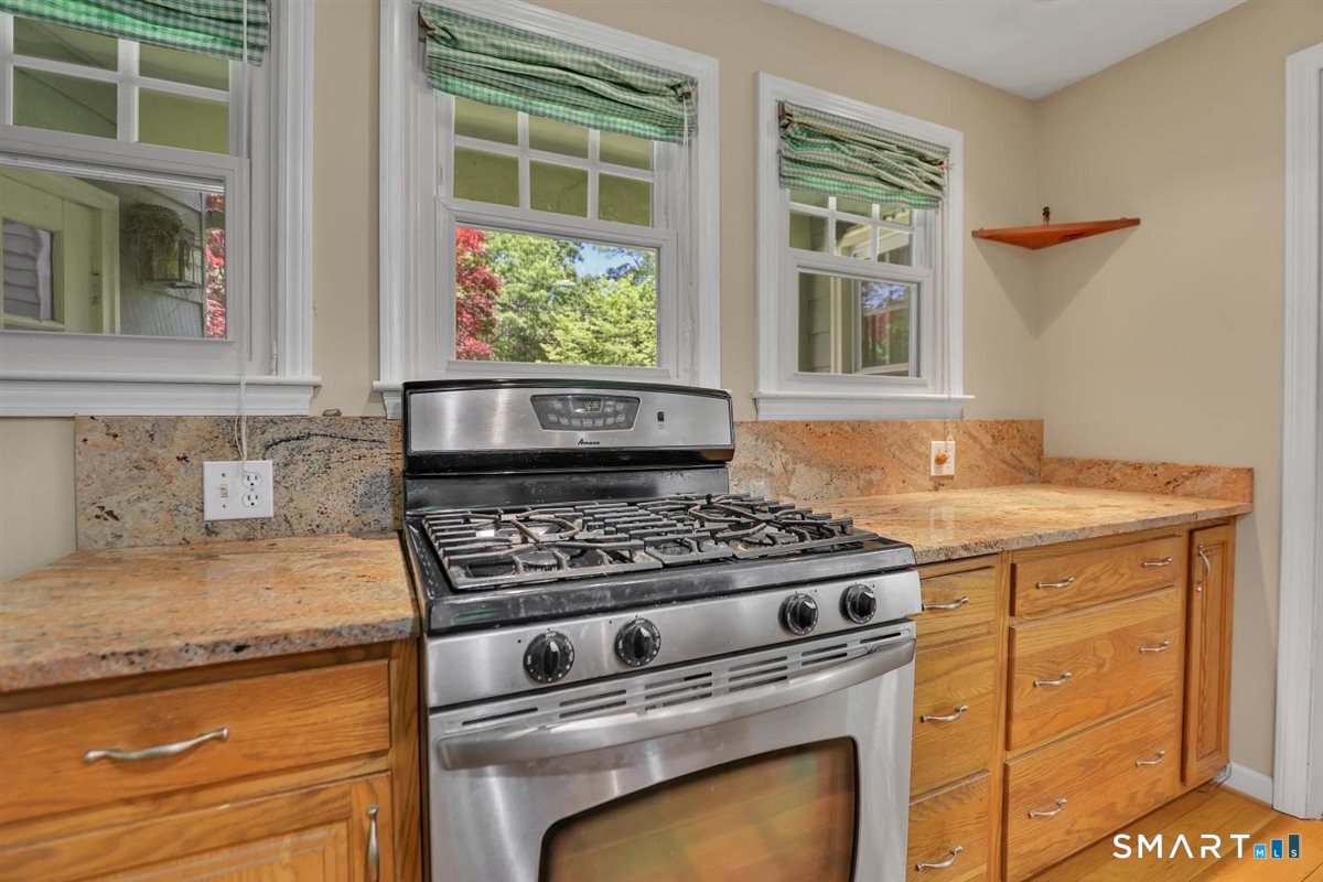 55 Burr Road photo 11