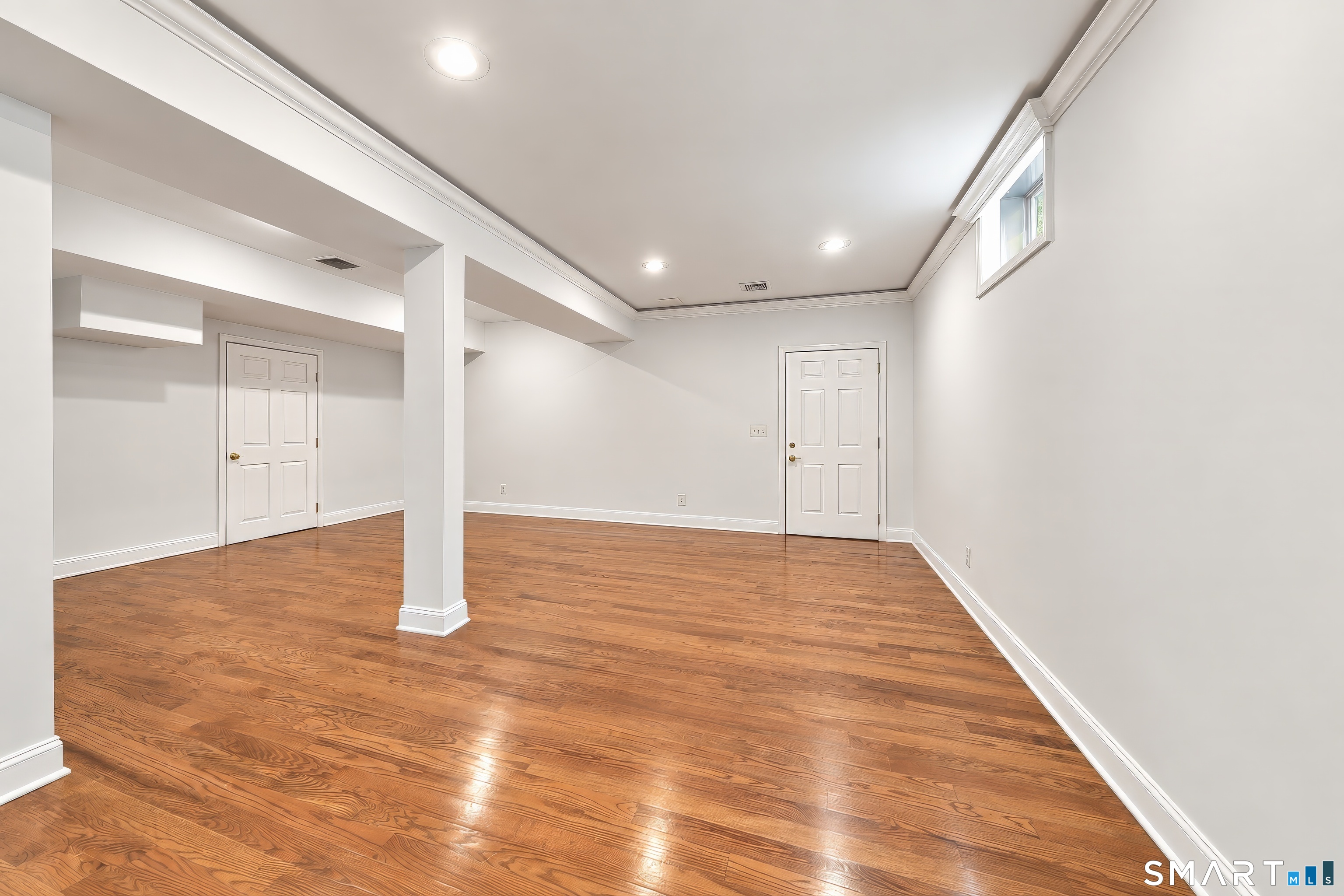 54 Saint Charles Avenue photo 20