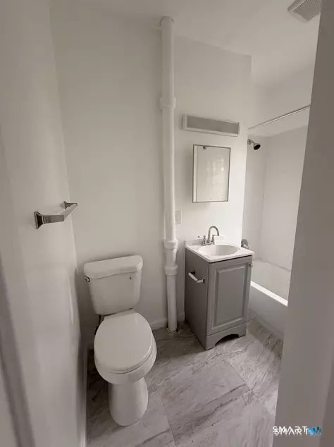 47-49 Putnam Street photo 2