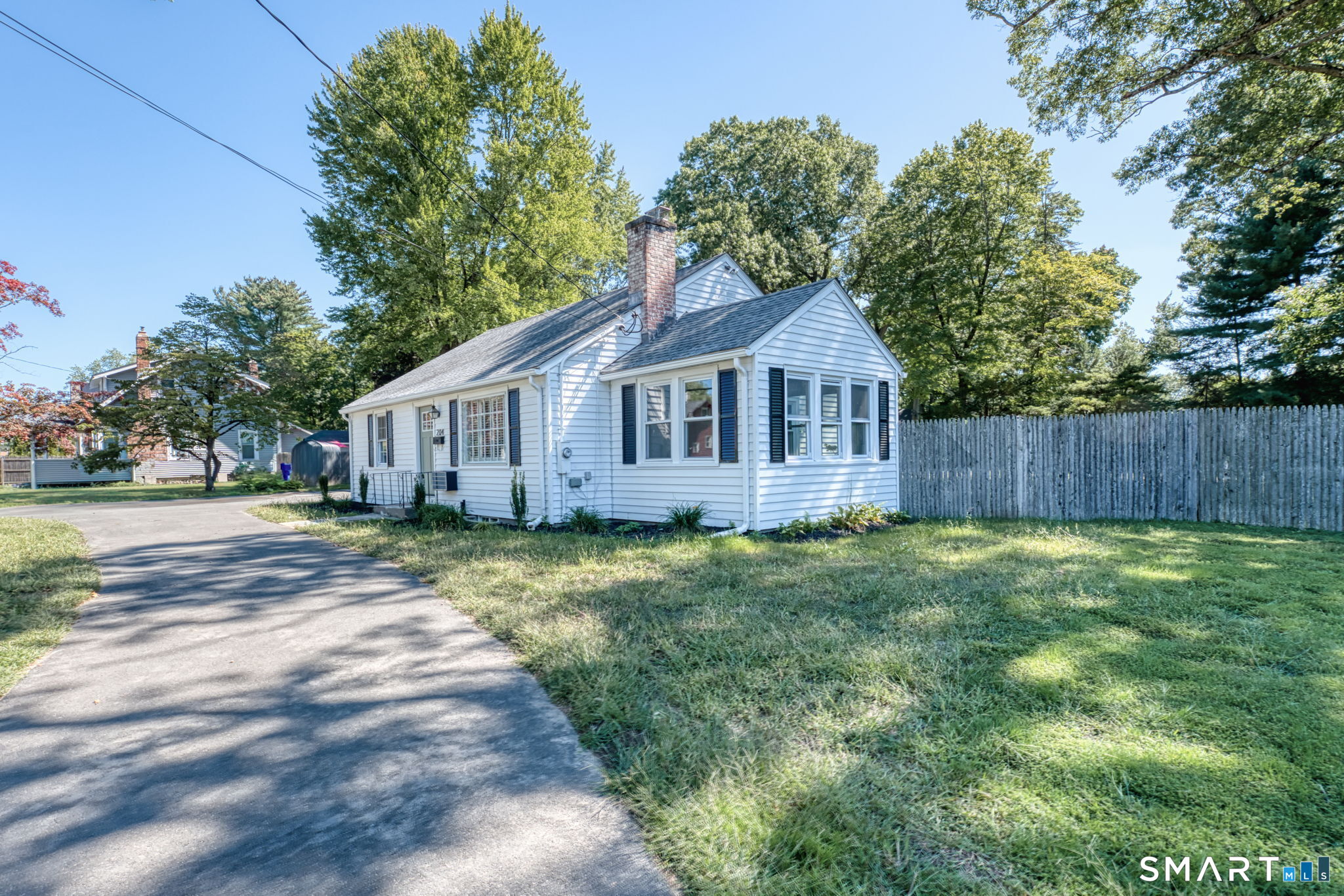 Photo 2 of Single family home for sale at 204 Hazard Ave, Enfield, CT 06082 | MLS# 24208266 | Listing updated on 2026-09-19
