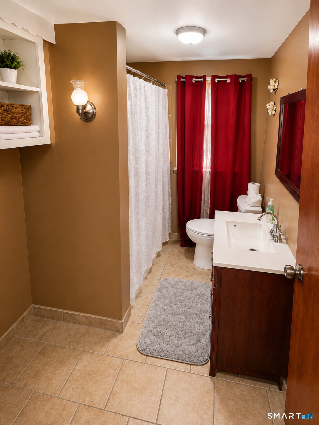 77 McClintock Street photo 13