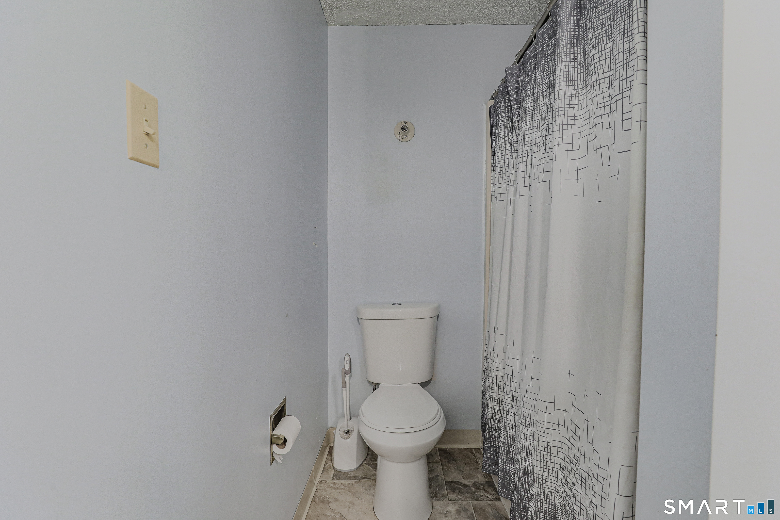 54 Baxter Street photo 13