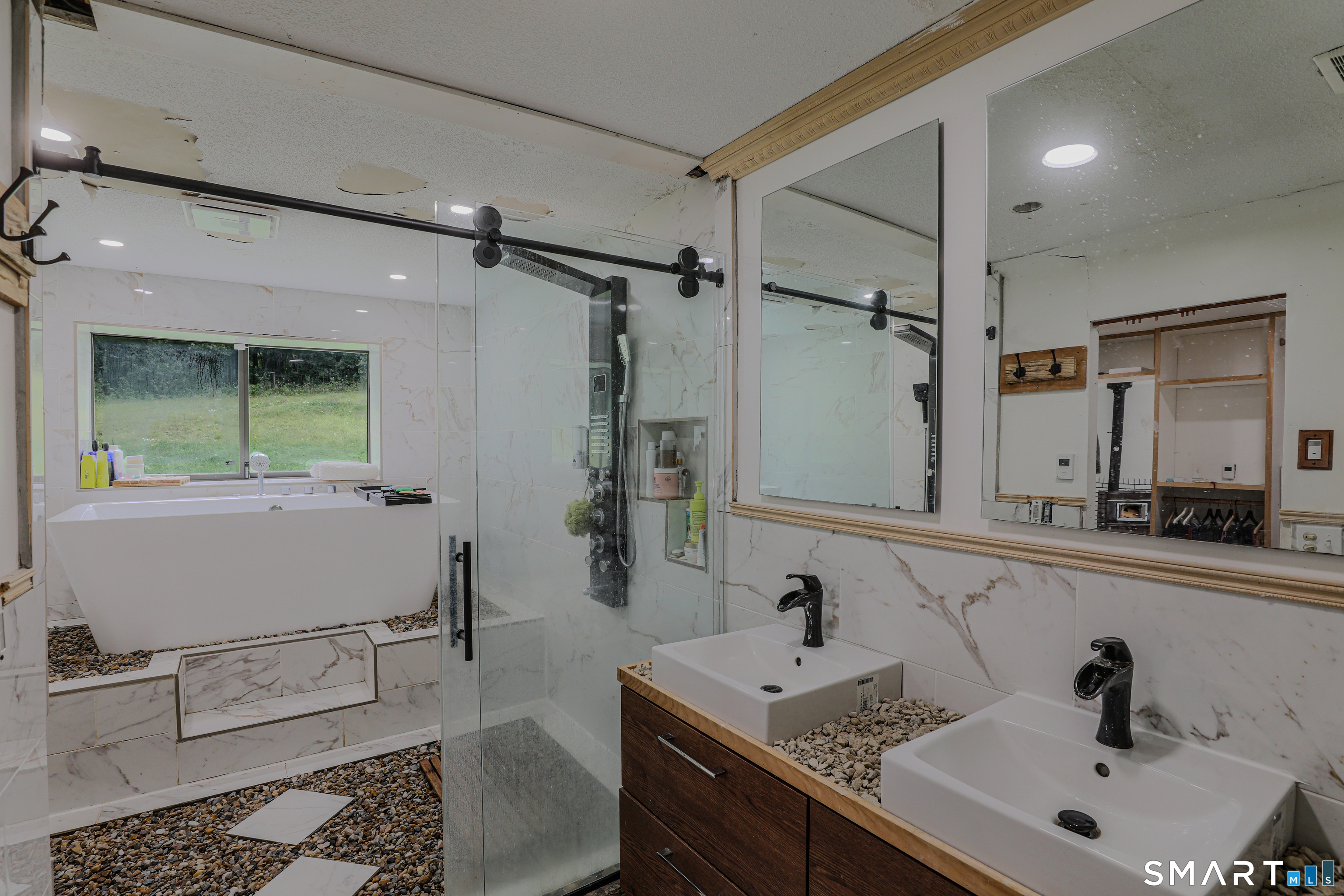 54 Baxter Street photo 18