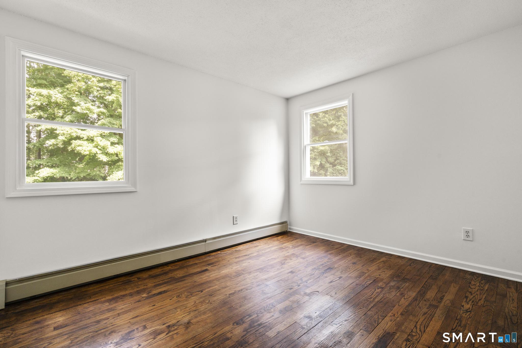 241 Argyle Road photo 32