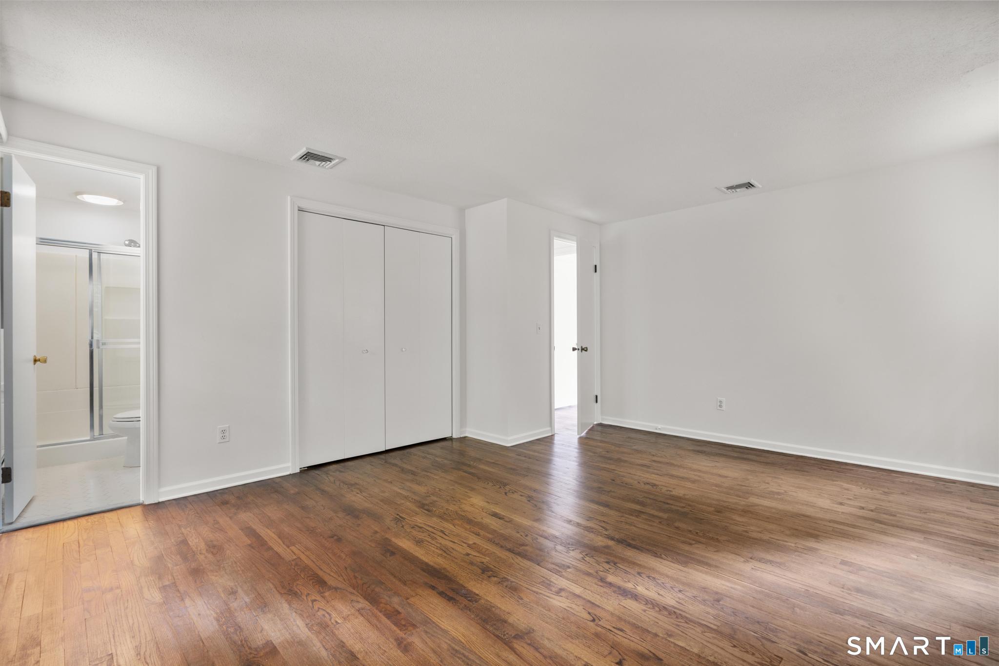 241 Argyle Road photo 26