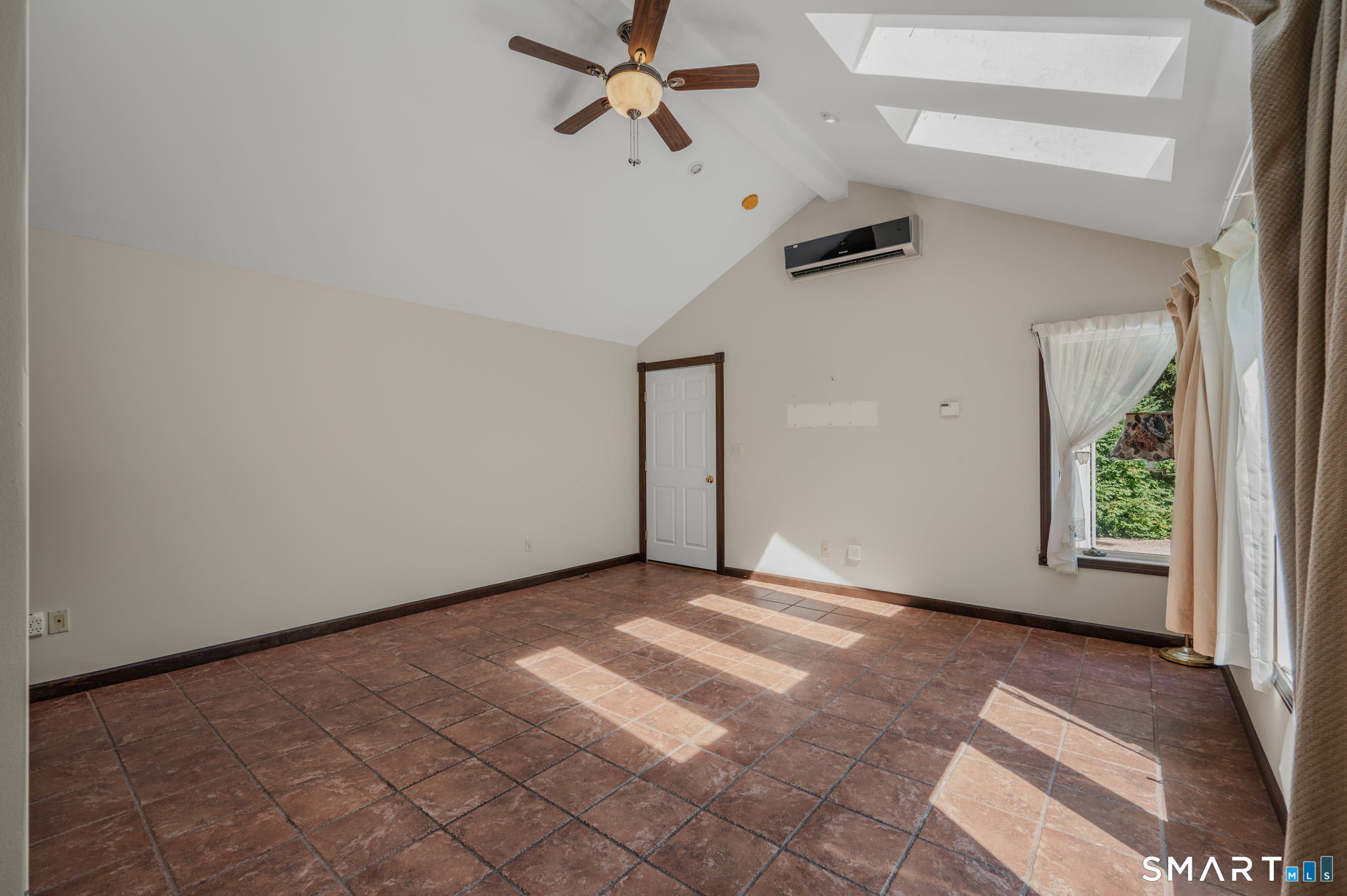 82 Sill Lane photo 9