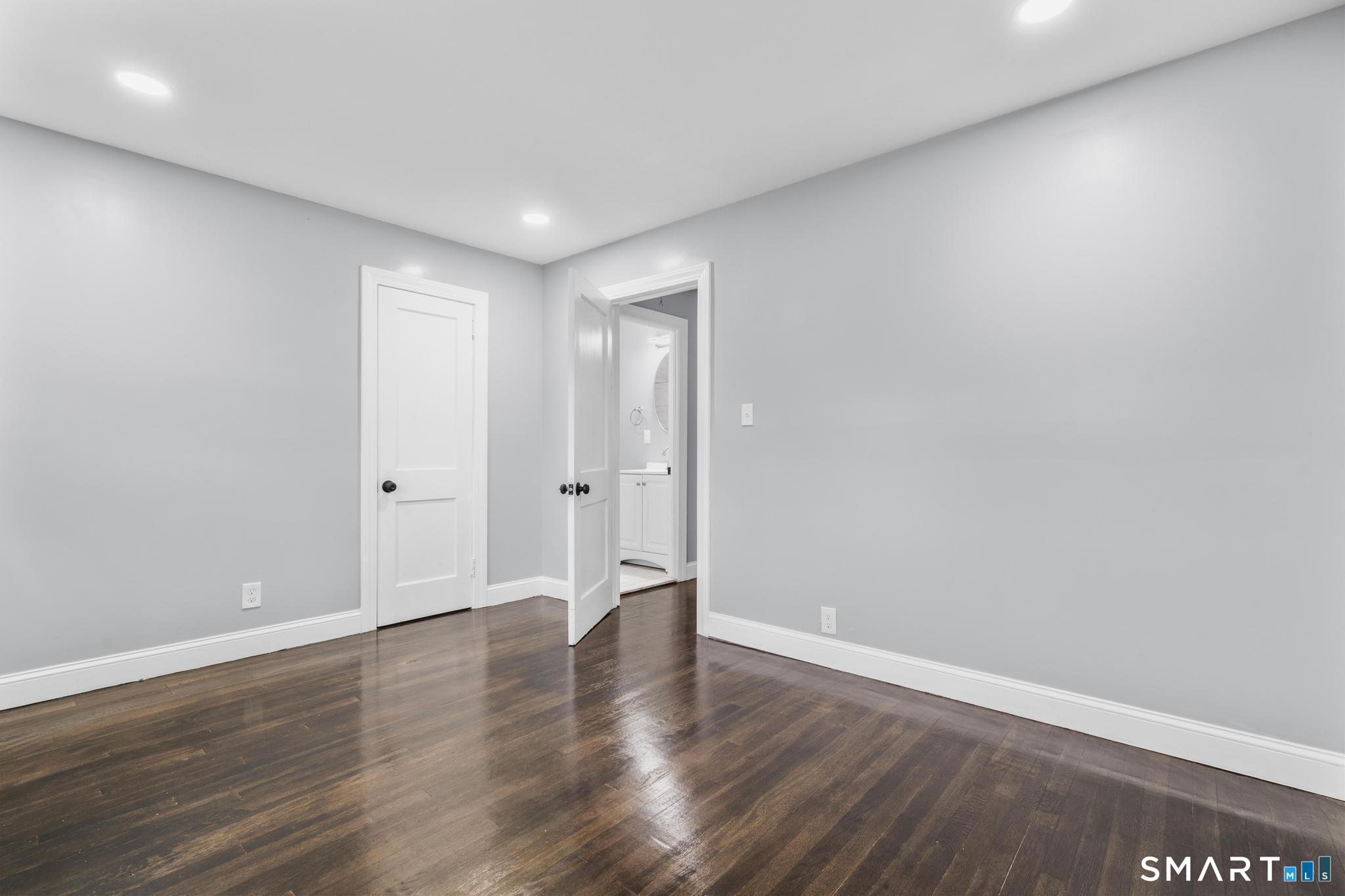 524 Broad Street photo 14