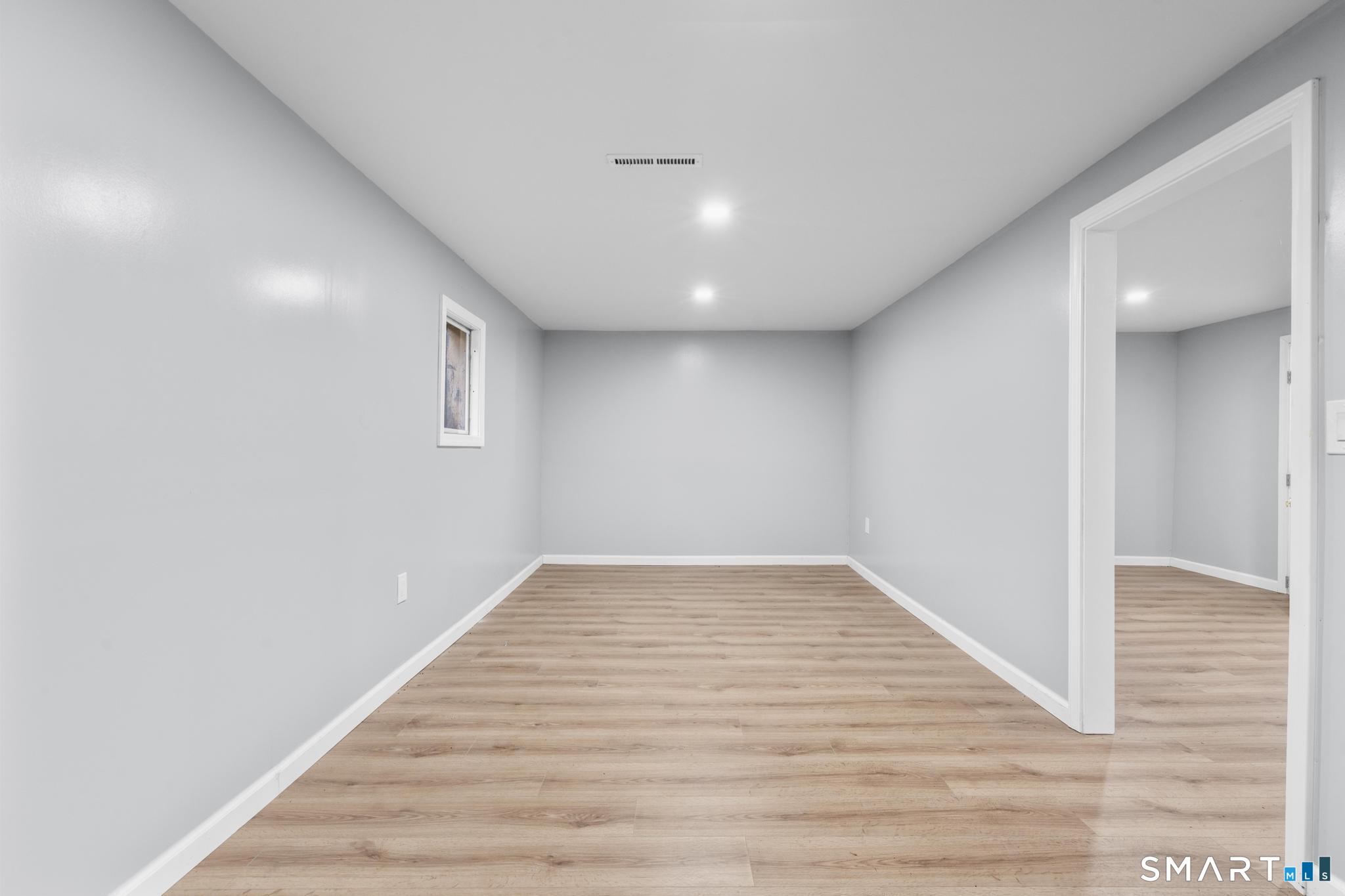 524 Broad Street photo 24