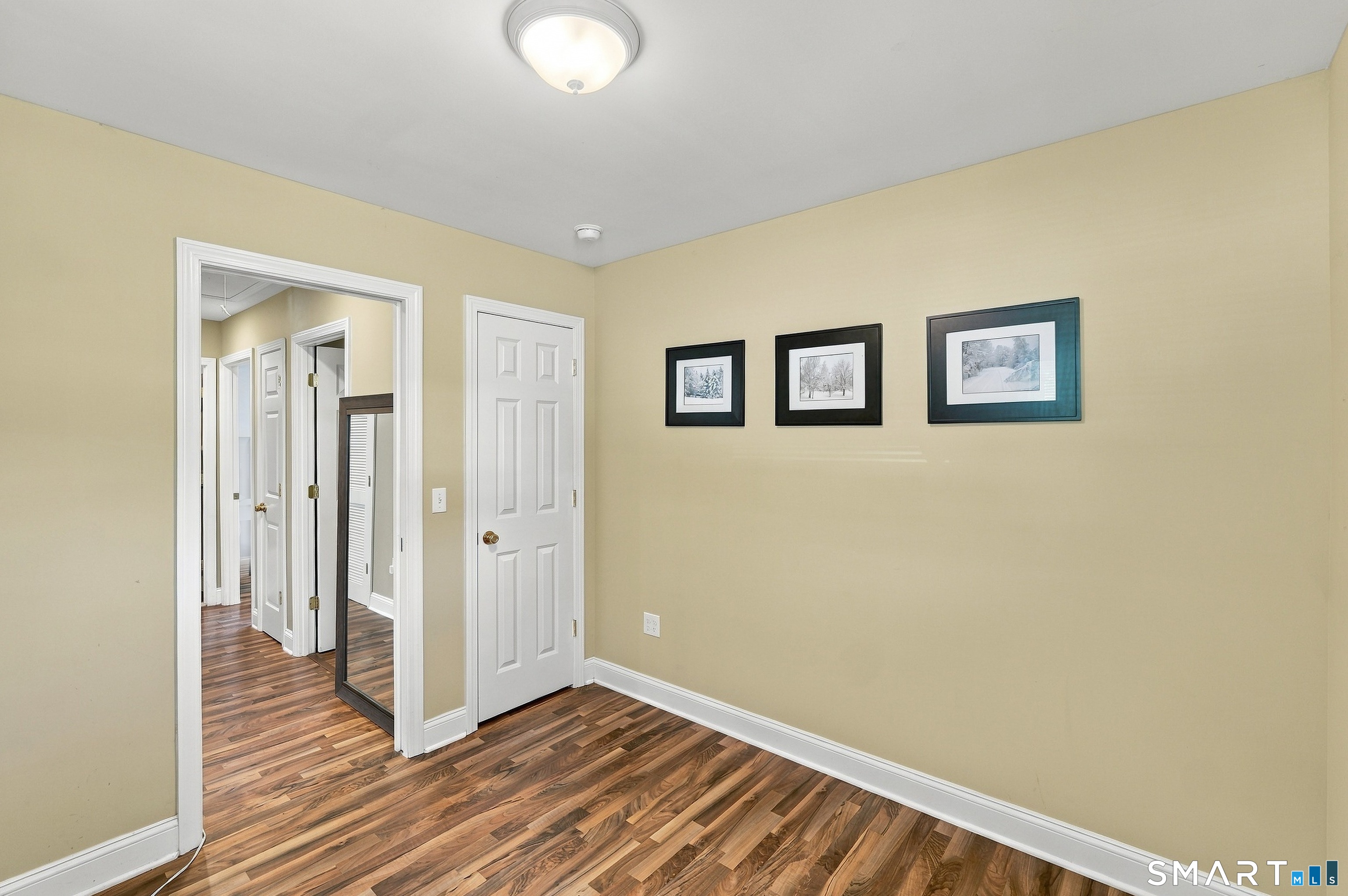 66 South Ridgeland Road photo 17