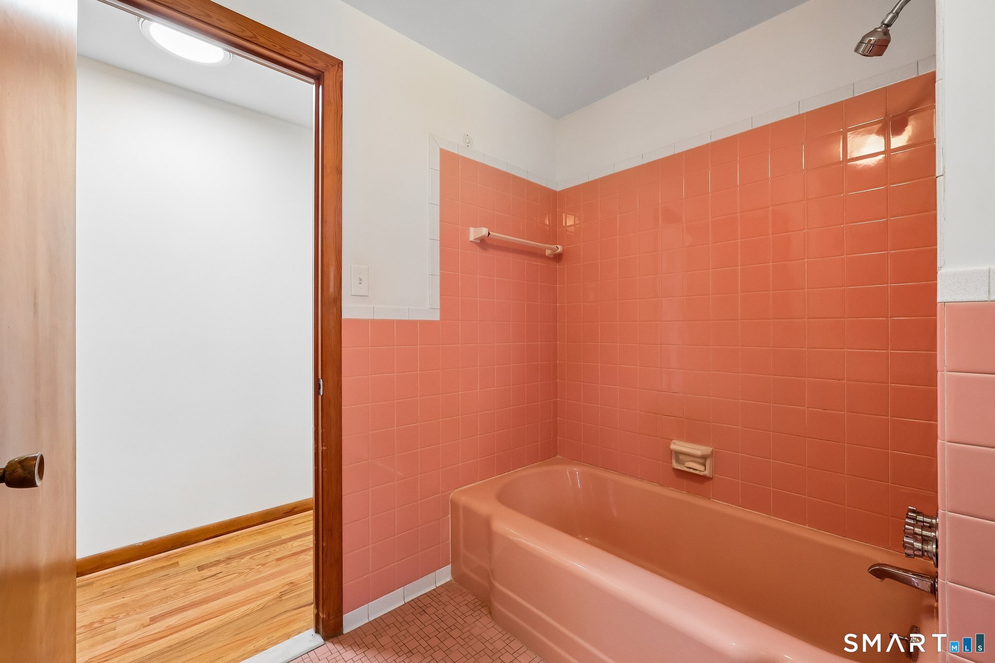 144 Tuttle Drive photo 26