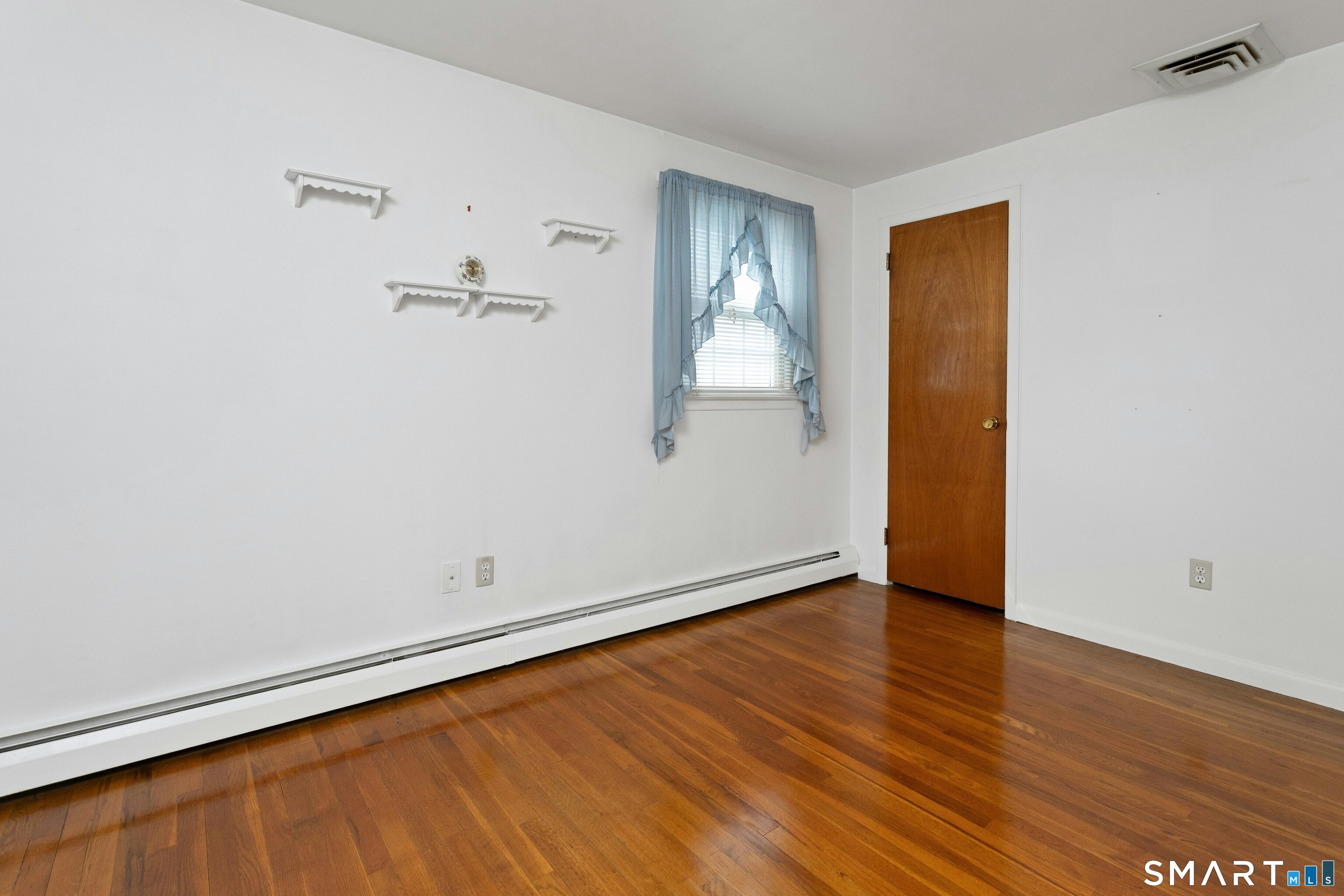 14 Hilltop Avenue photo 13