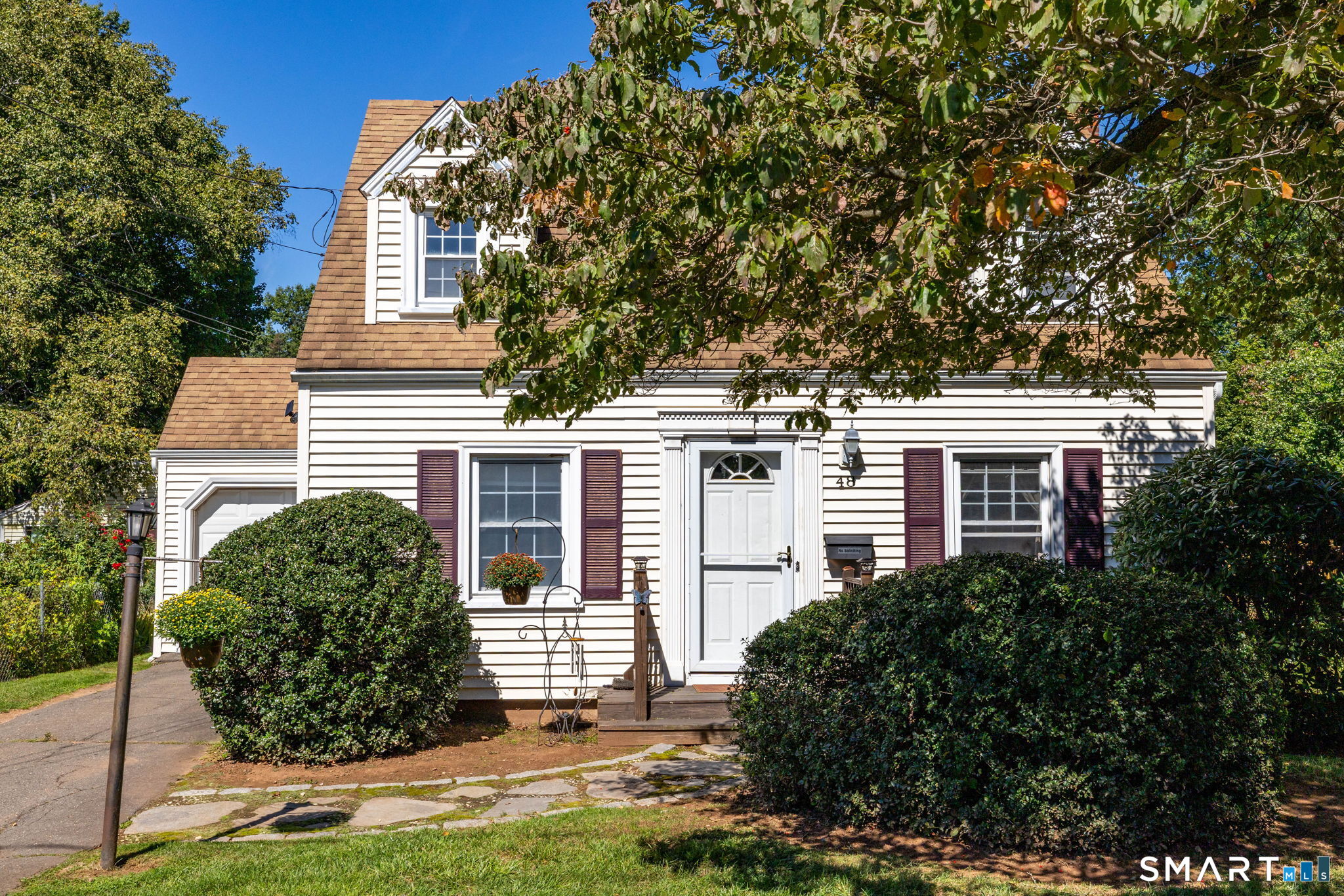Photo 1 of Single family home for sale at 48 Ellsworth St, Newington, CT 06111 | MLS# 24207470 | Listing updated on 2026-09-18