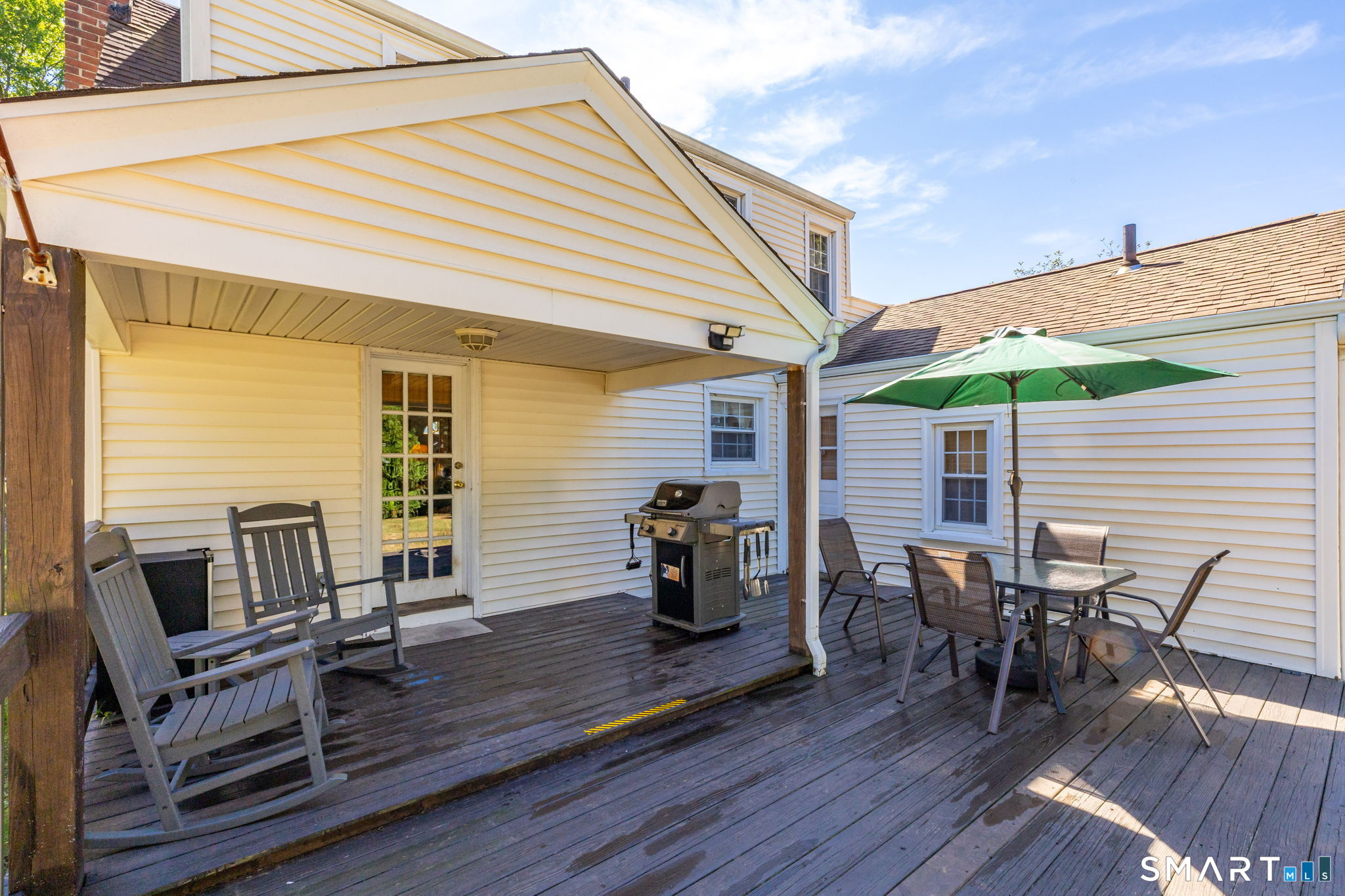Photo 3 of Single family home for sale at 48 Ellsworth St, Newington, CT 06111 | MLS# 24207470 | Listing updated on 2026-09-18