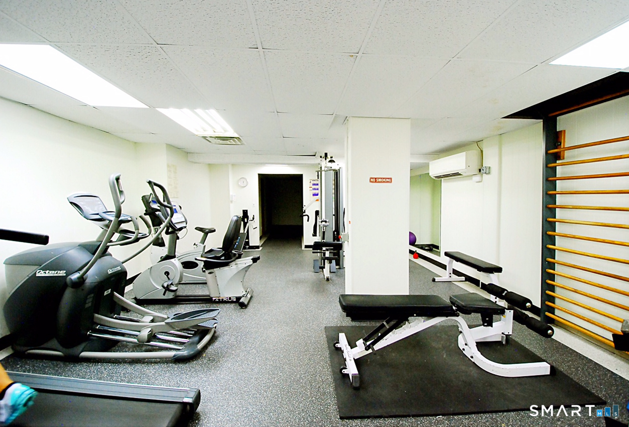 50 Glenbrook Road Unit #14C photo 22