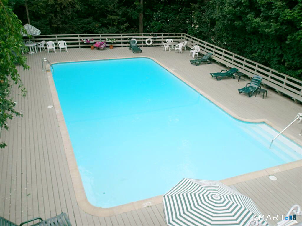 50 Glenbrook Road Unit #14C photo 23