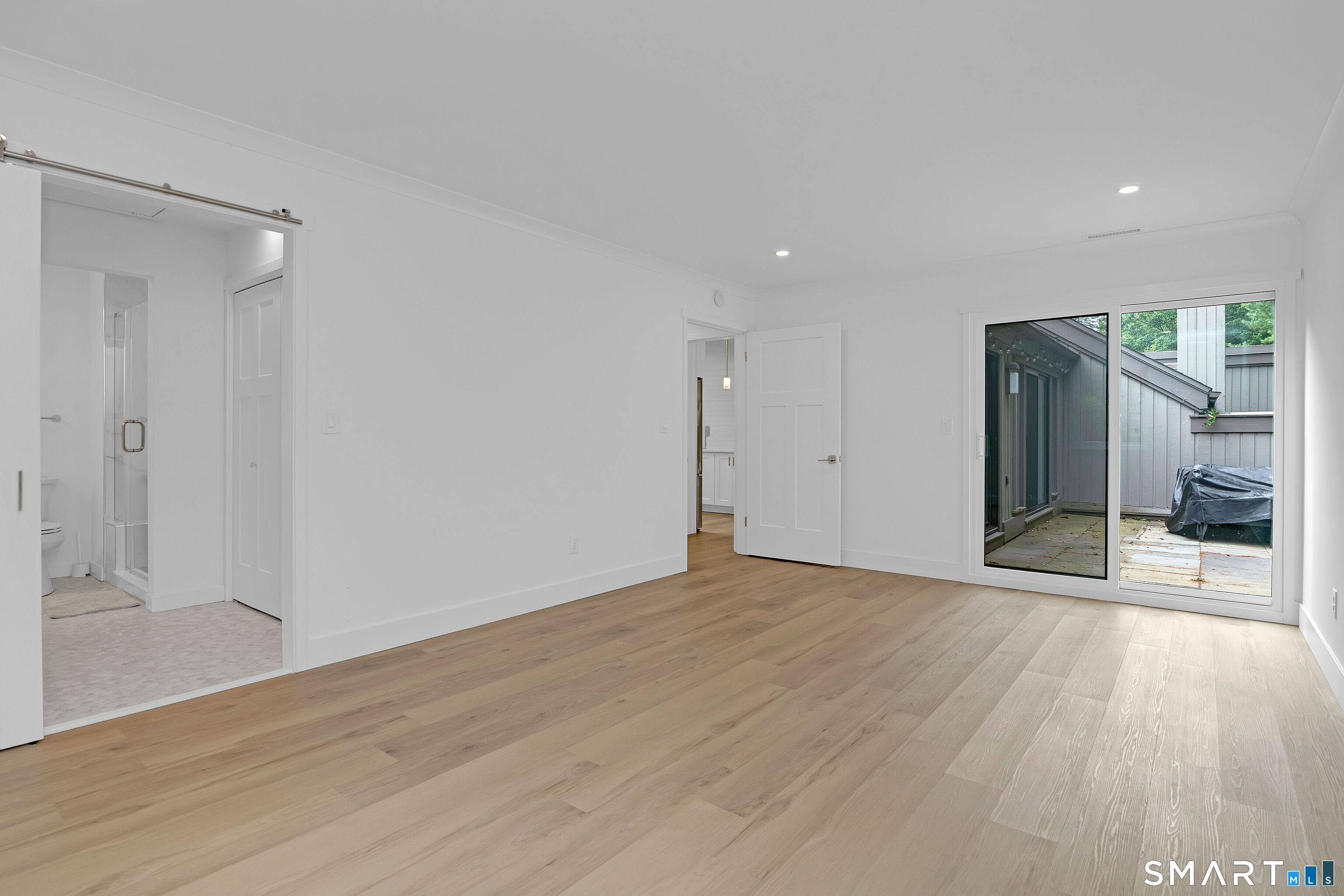 886 Heritage Village Unit #B photo 22