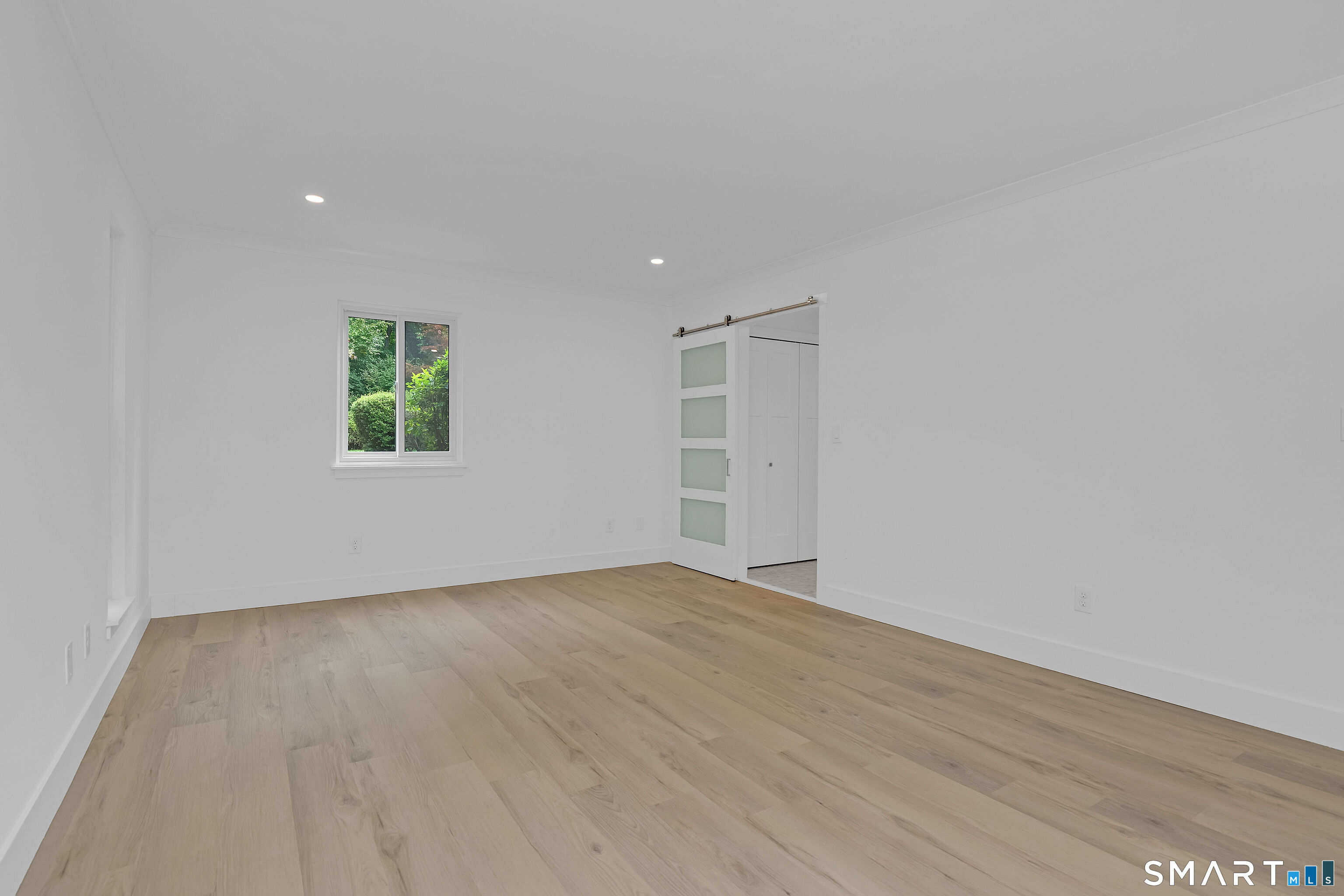 886 Heritage Village Unit #B photo 23