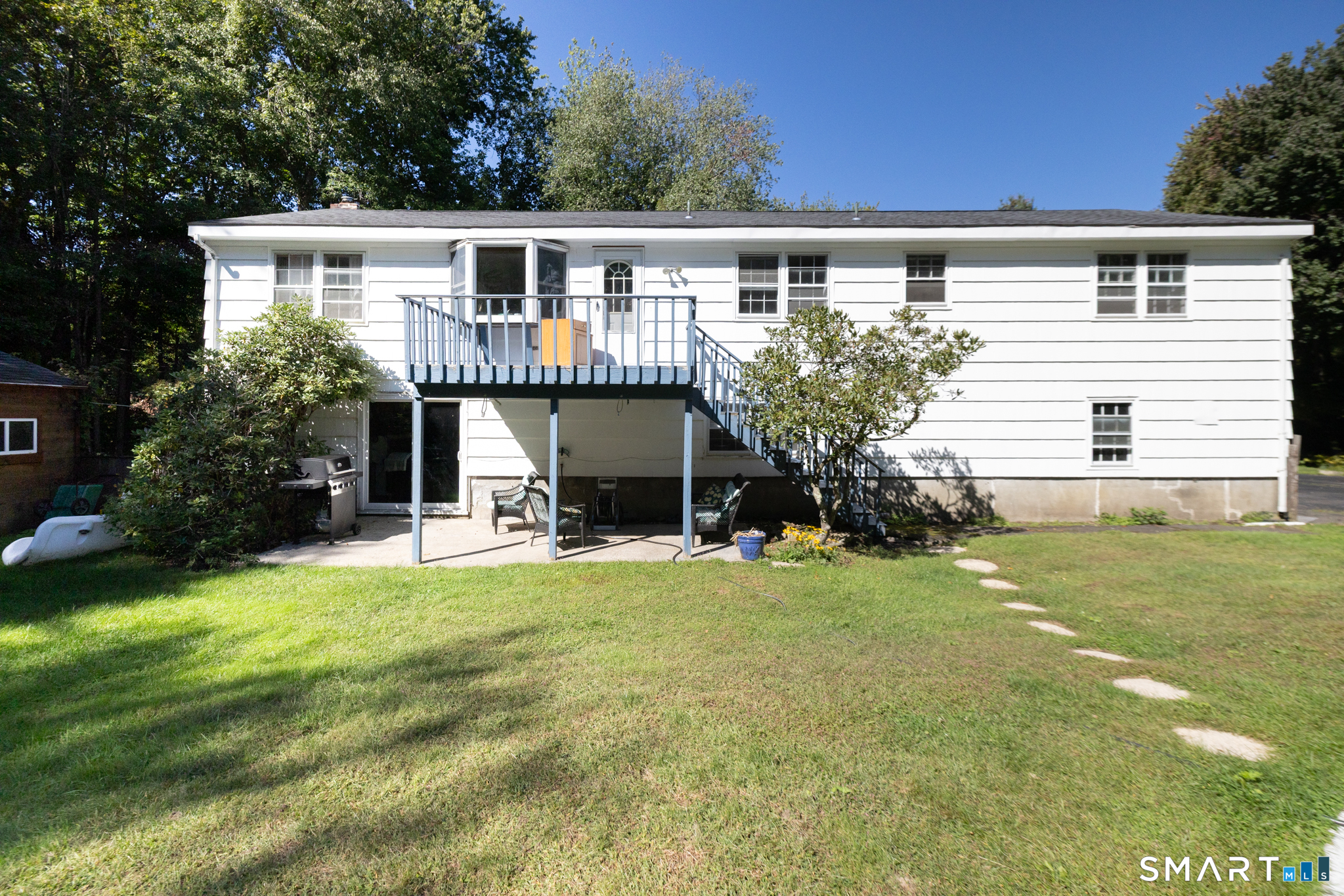 77 Pleasant Drive photo 26