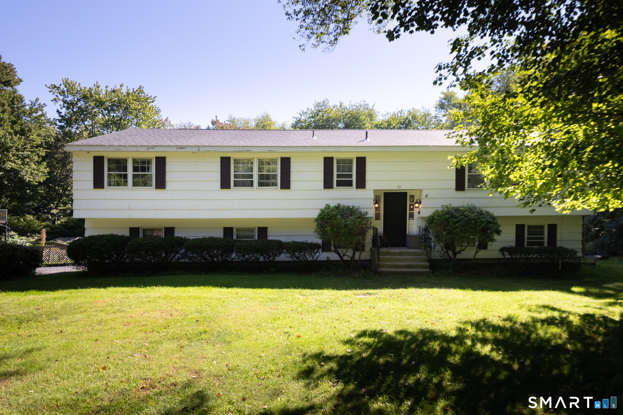 77 Pleasant Drive photo 28