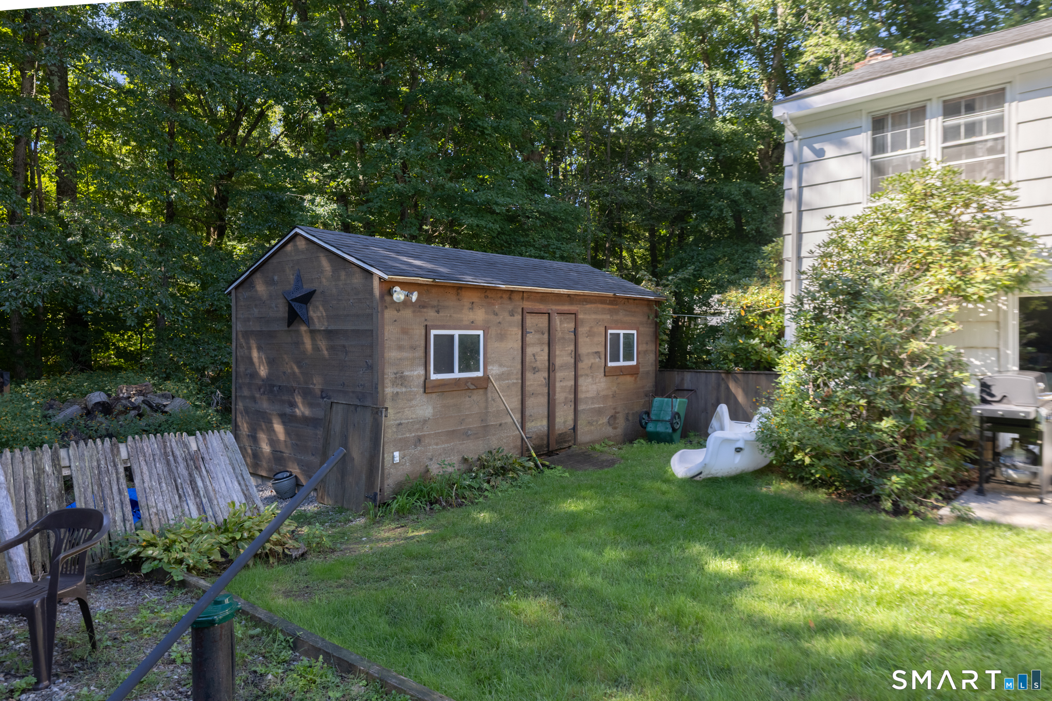 77 Pleasant Drive photo 33