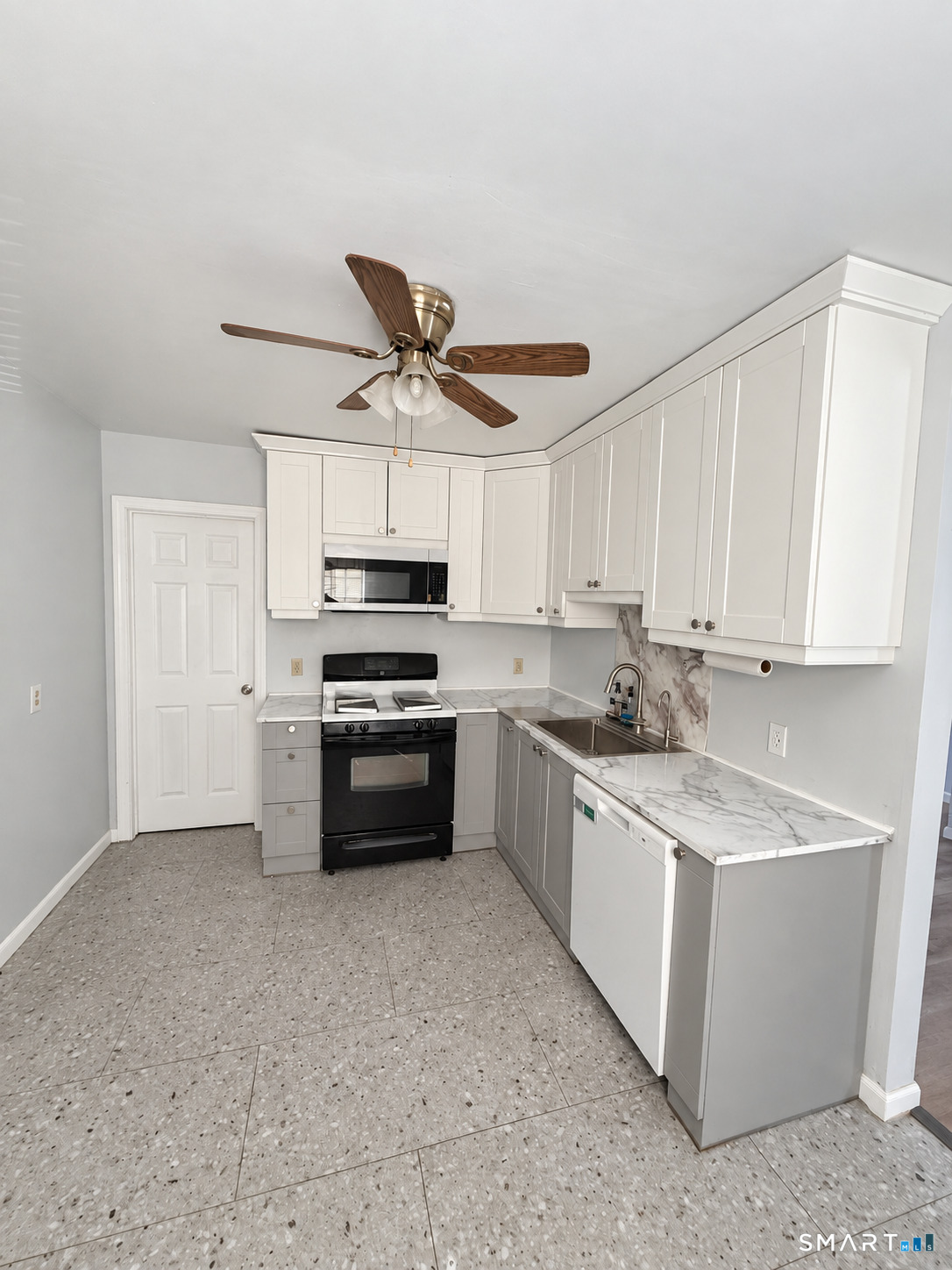 841 Iranistan Avenue Unit #1FL