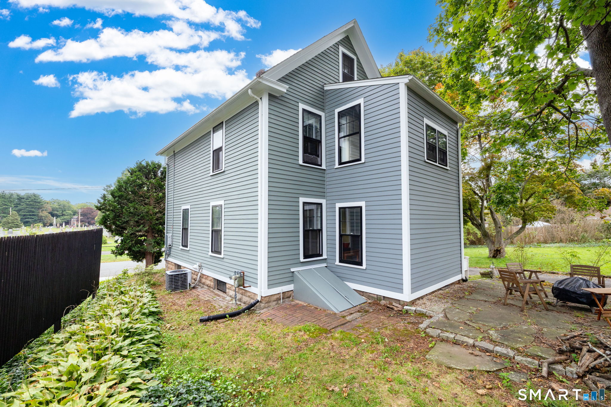 50 Glendale Street photo 27