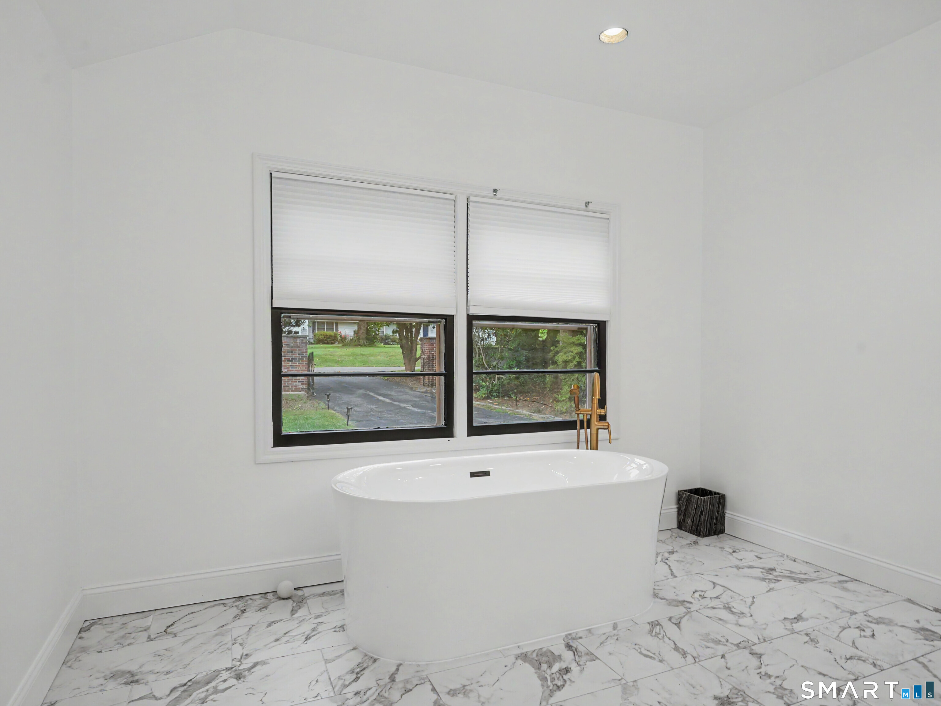 121 Parry Road photo 17