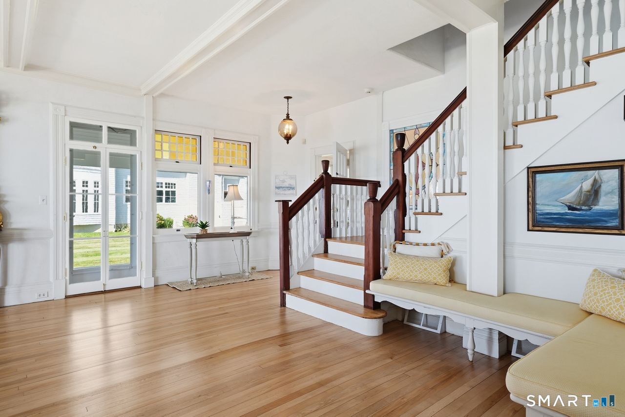 210 Fiske Lane photo 13