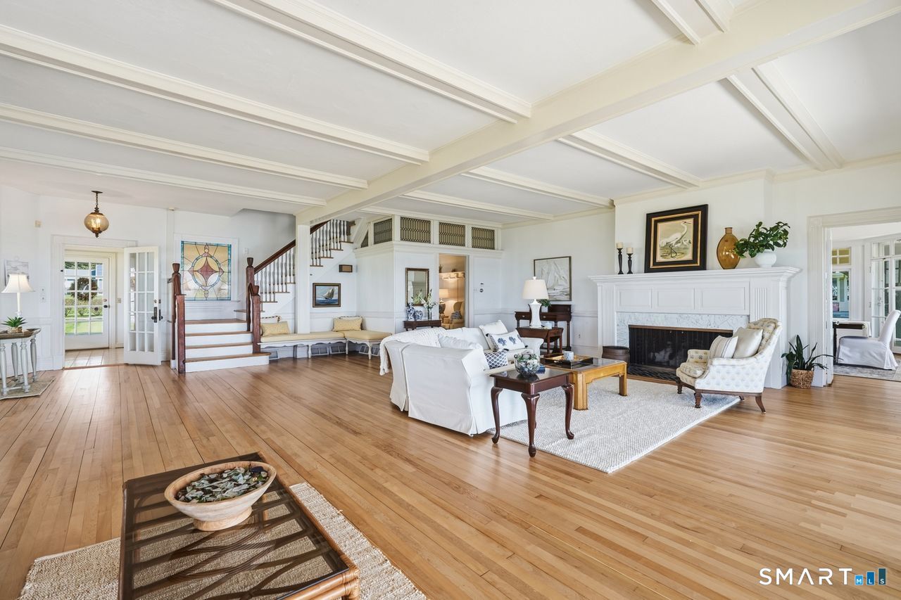 210 Fiske Lane photo 10